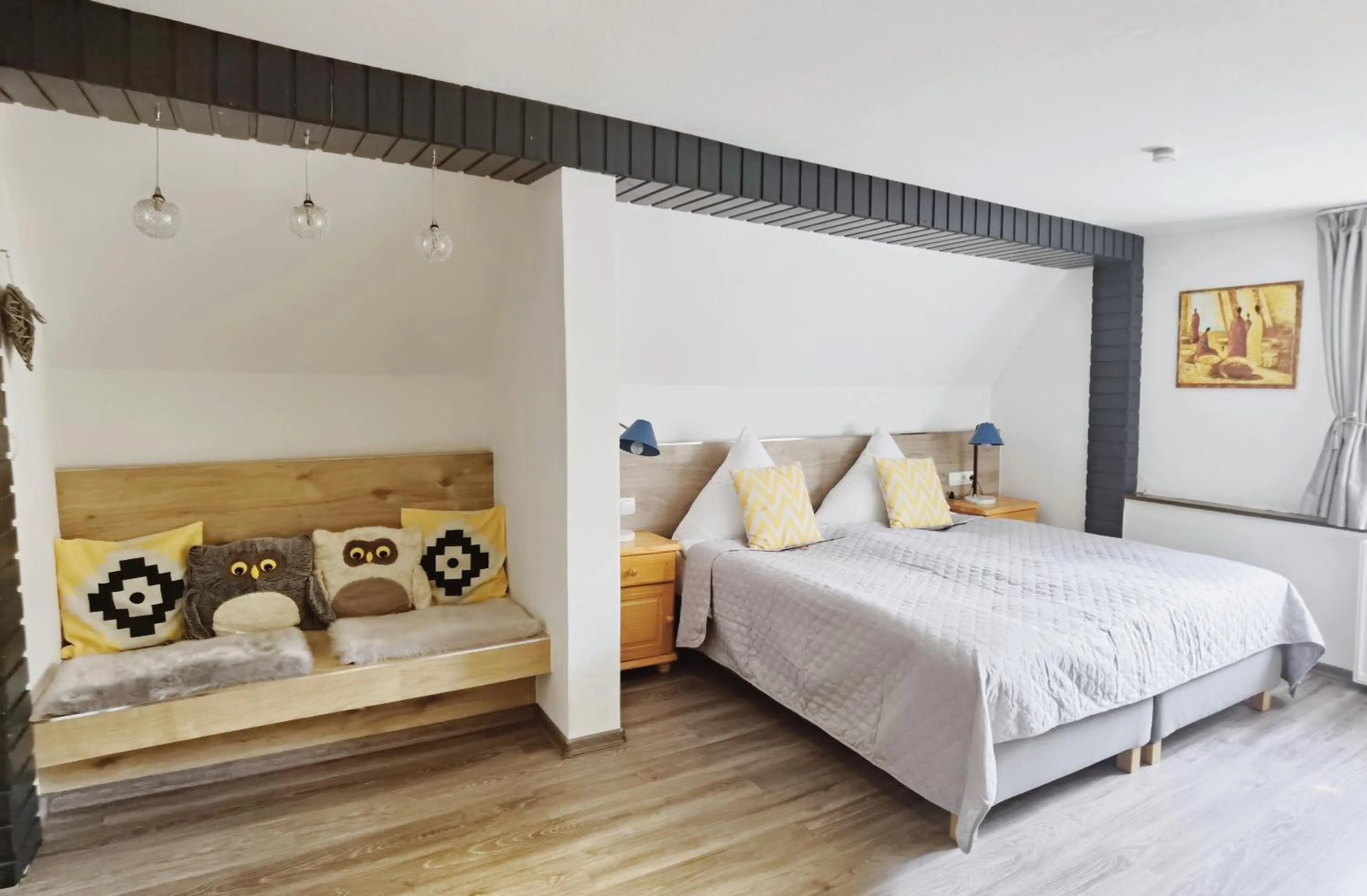 Photo of the whole room, Bed in Das Waldhaus