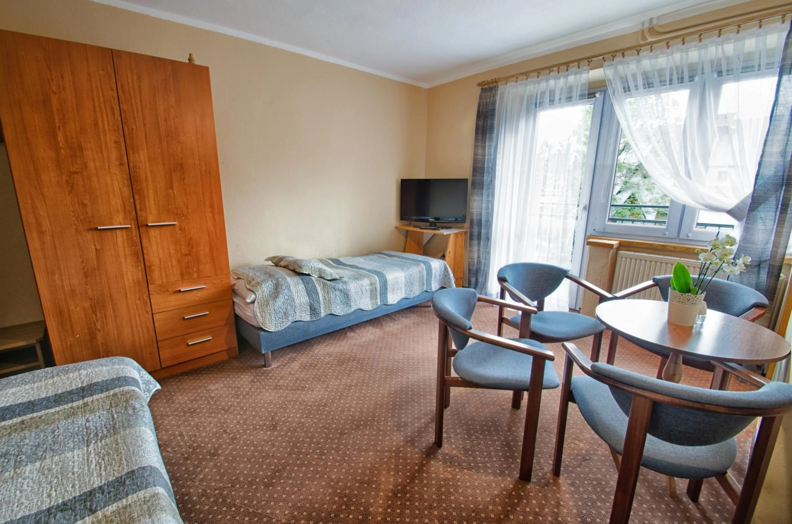 Photo of the whole room, Bed in DOM WYPOCZYNKOWY ŻAK