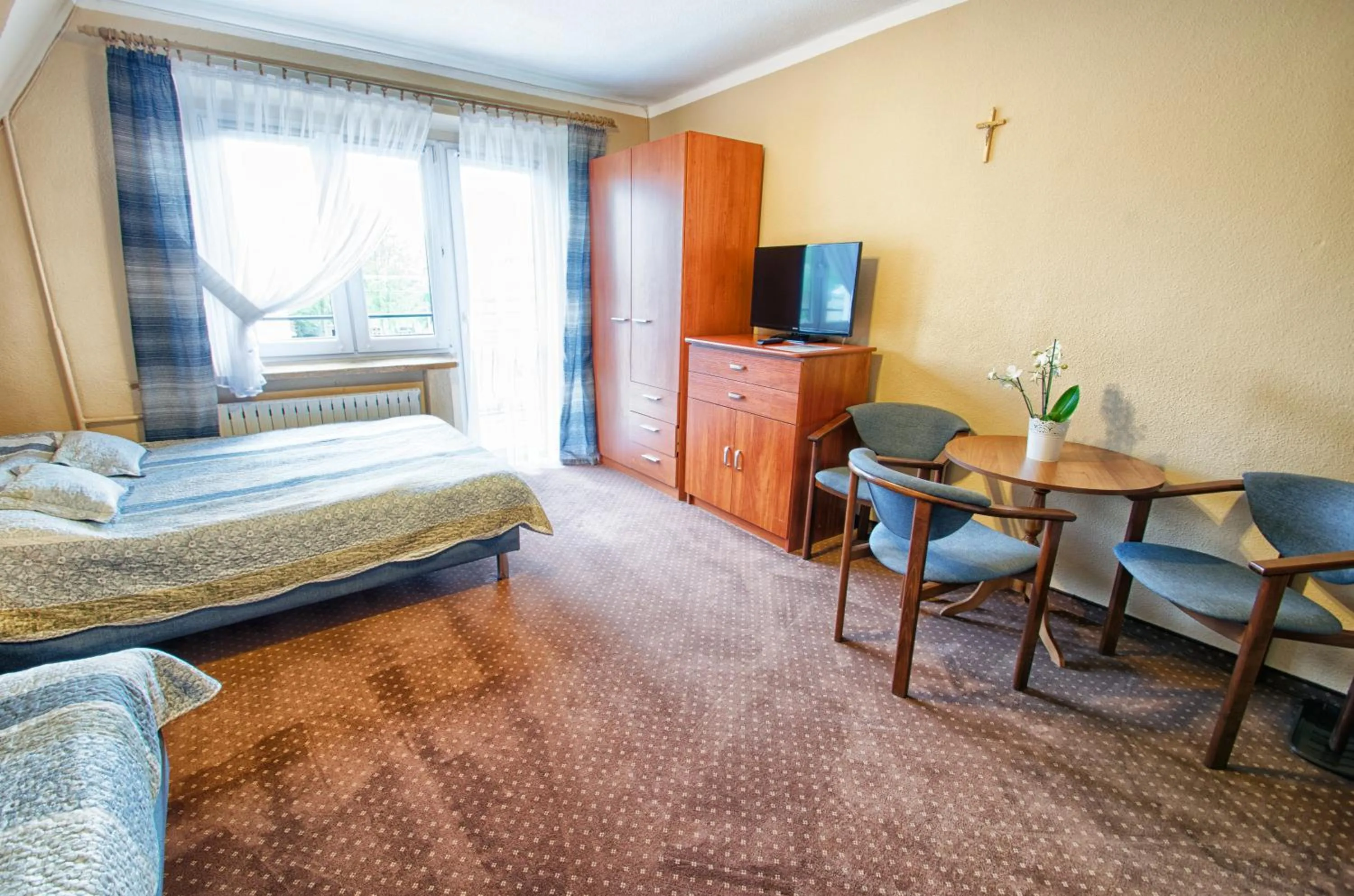 Photo of the whole room, Bed in DOM WYPOCZYNKOWY ŻAK