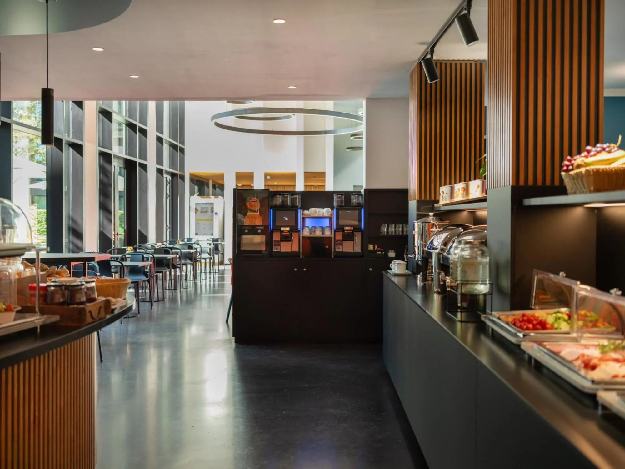 Buffet breakfast in THE FLAG München M.