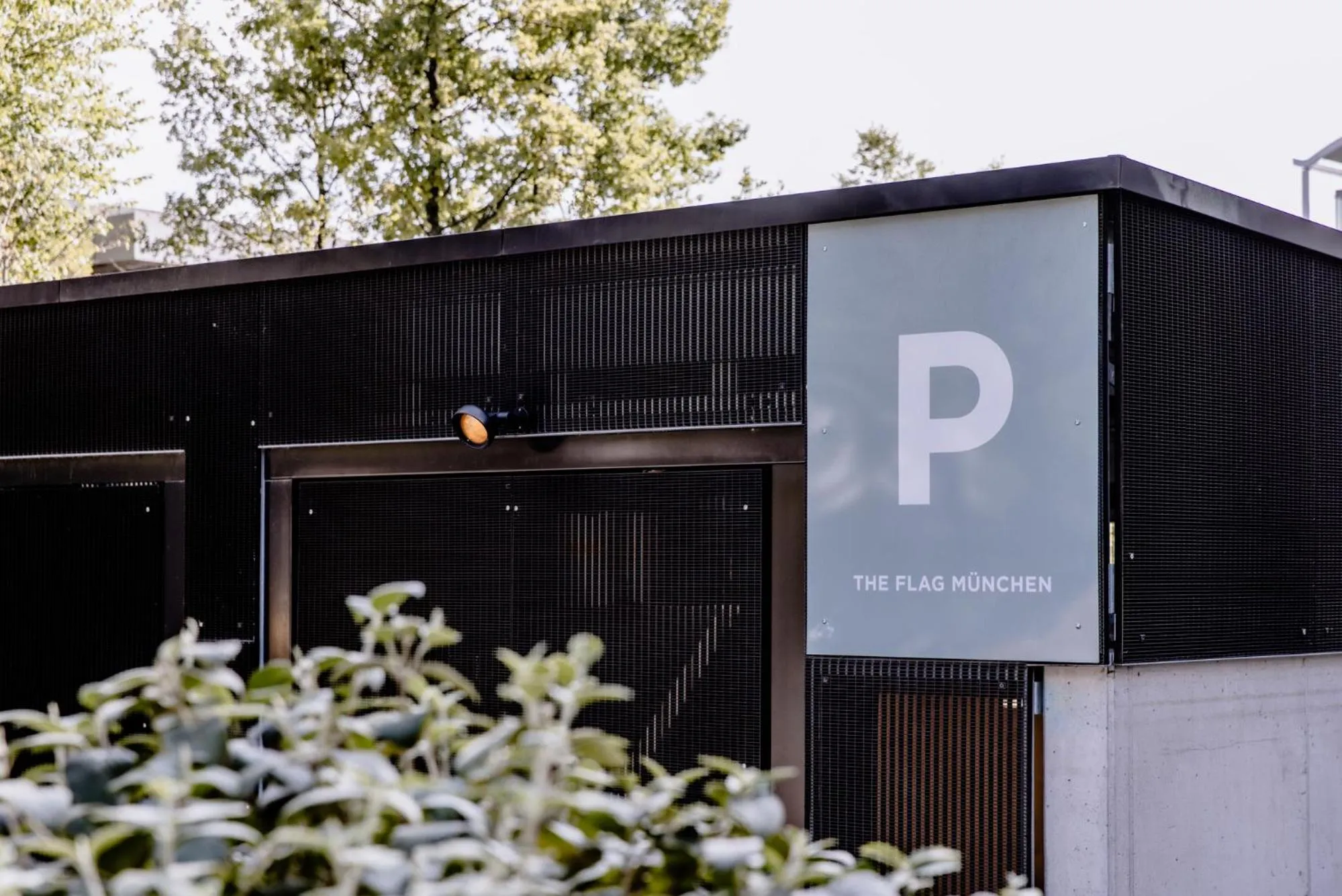 Parking in THE FLAG München M.