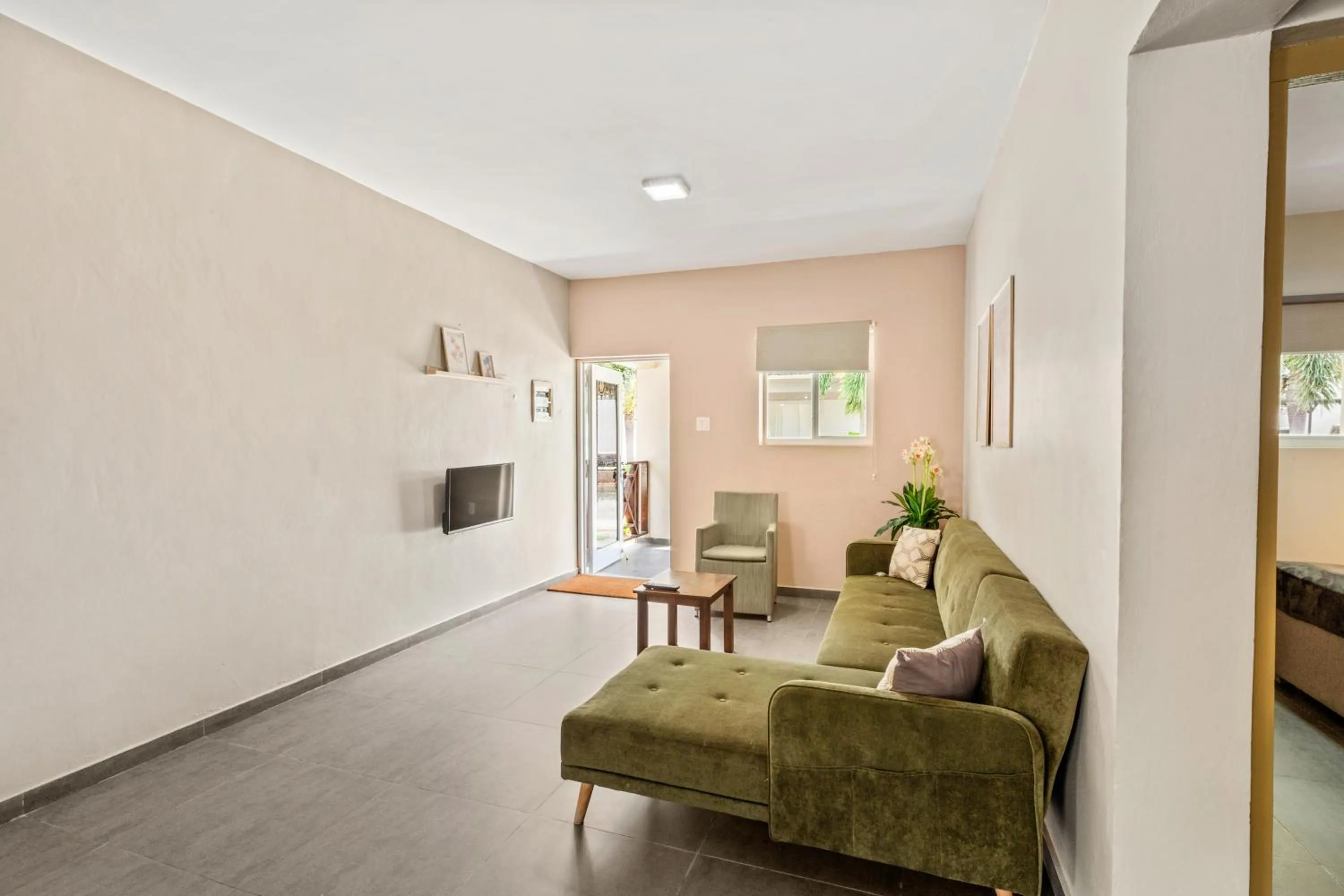 Living room in Curadise Living
