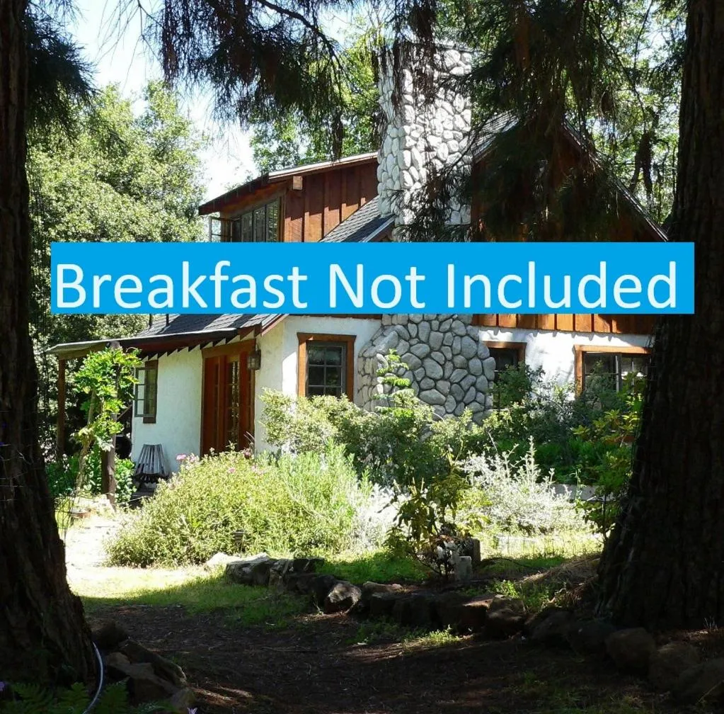 Yosemite Rose Bed and Breakfast