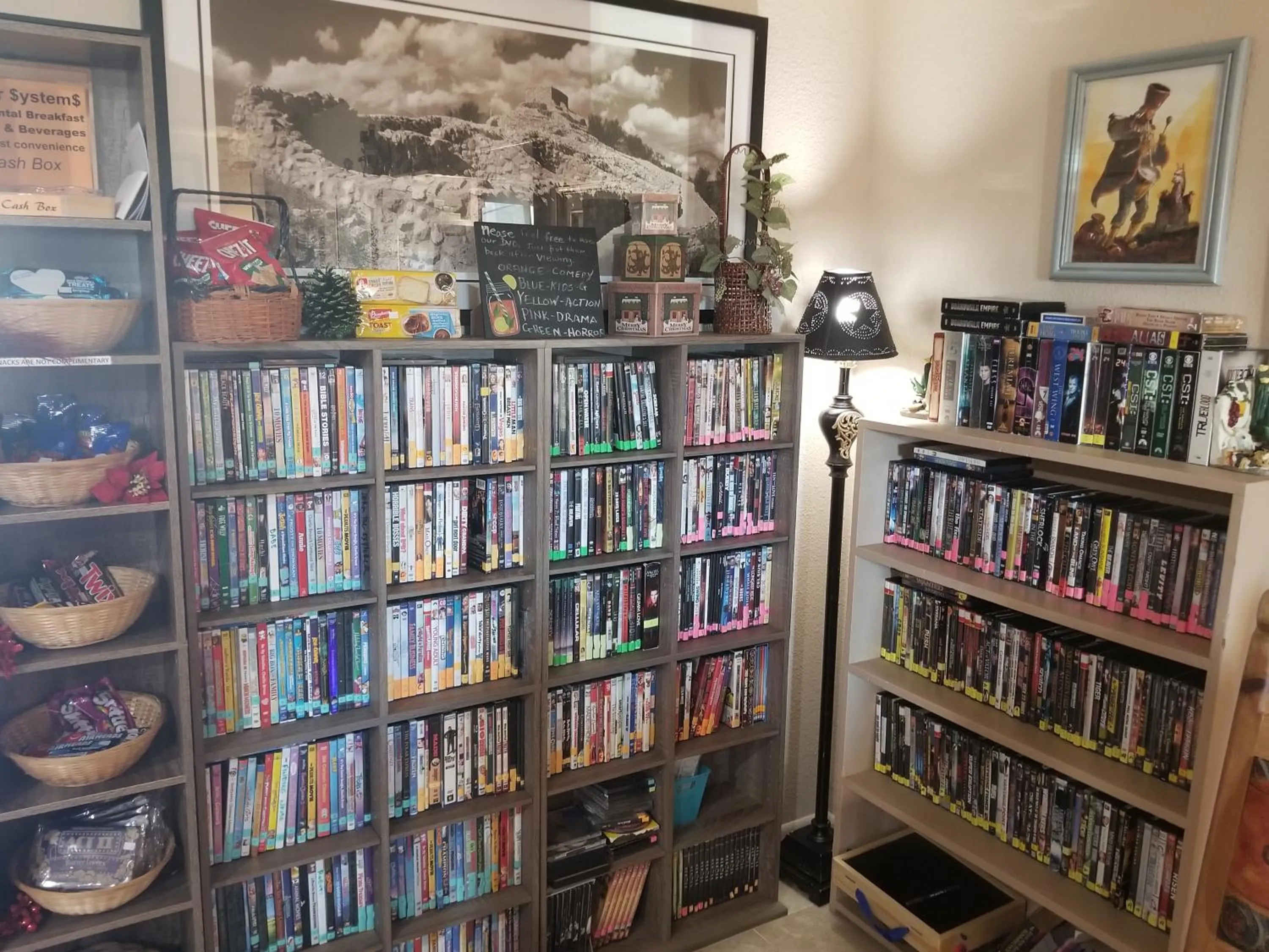 Library in Beaver Creek Inn