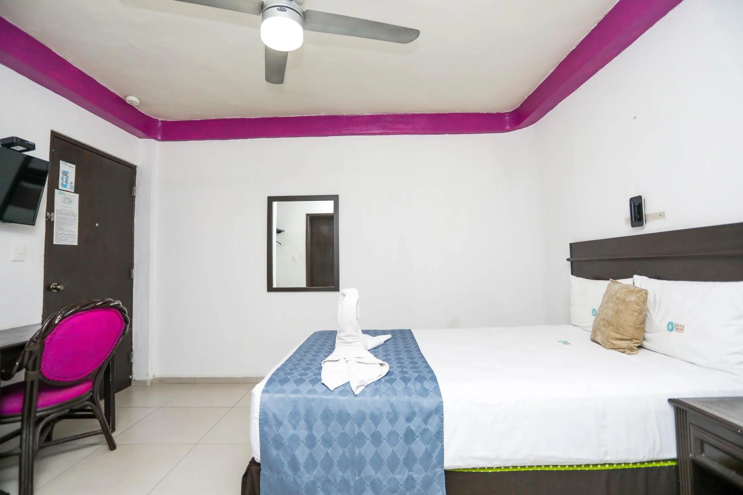 Photo of the whole room, Bed in Pa´Xa Mama Hotel Boutique