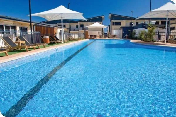 Swimming pool in Broadwater Mariner Resort