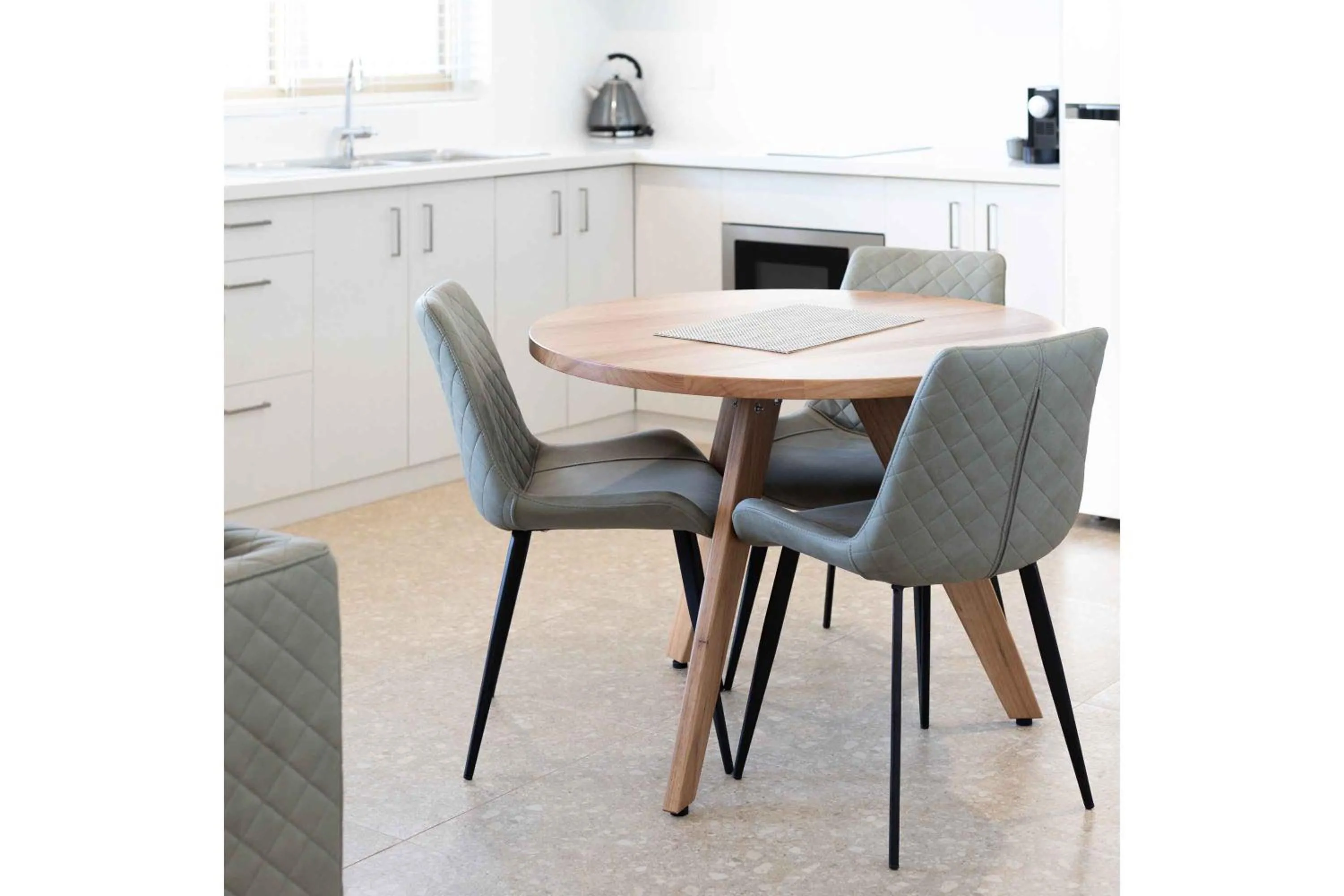 Dining area in Moonlight Bay Suites