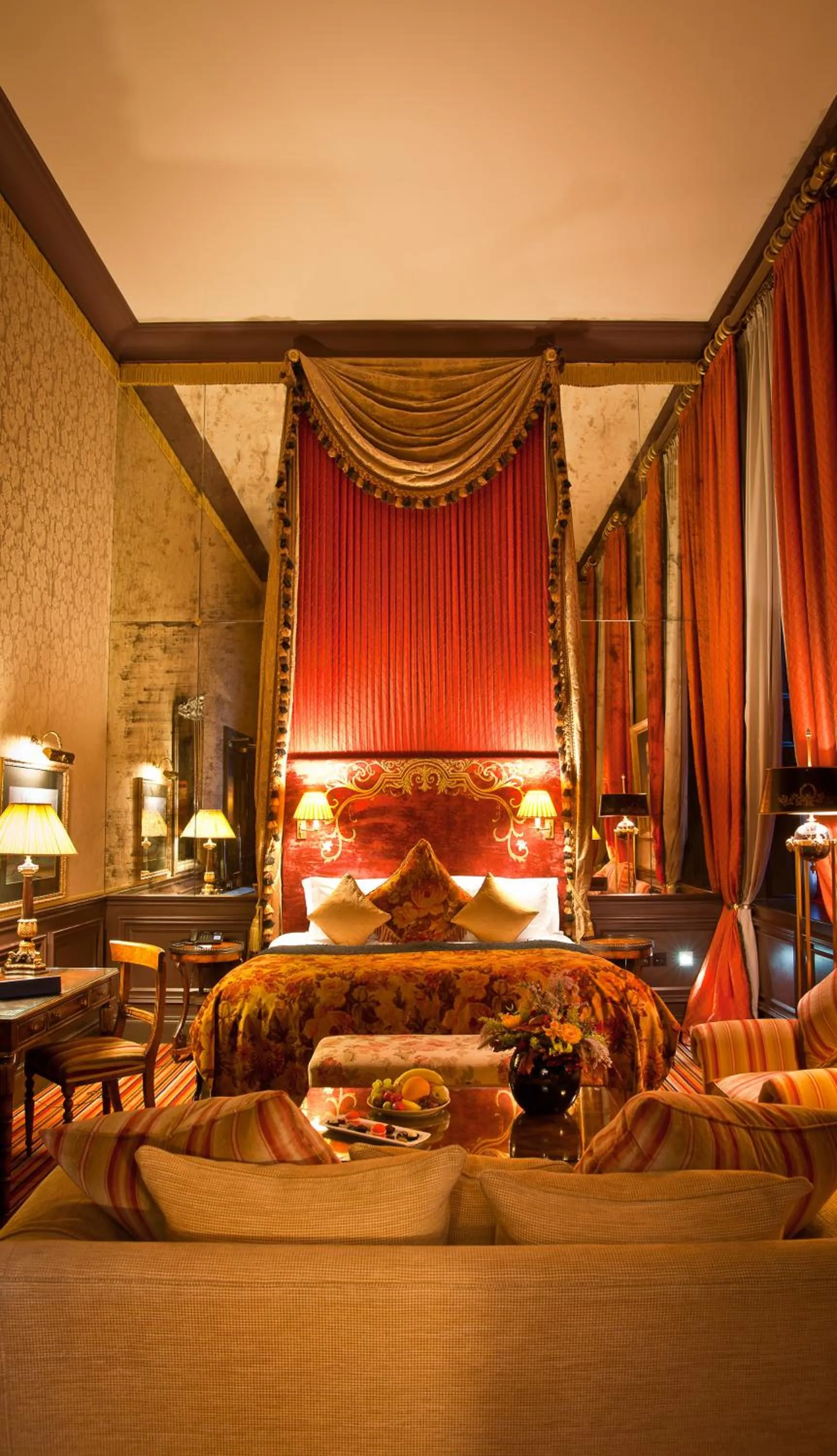 Bed in The Merchant Hotel
