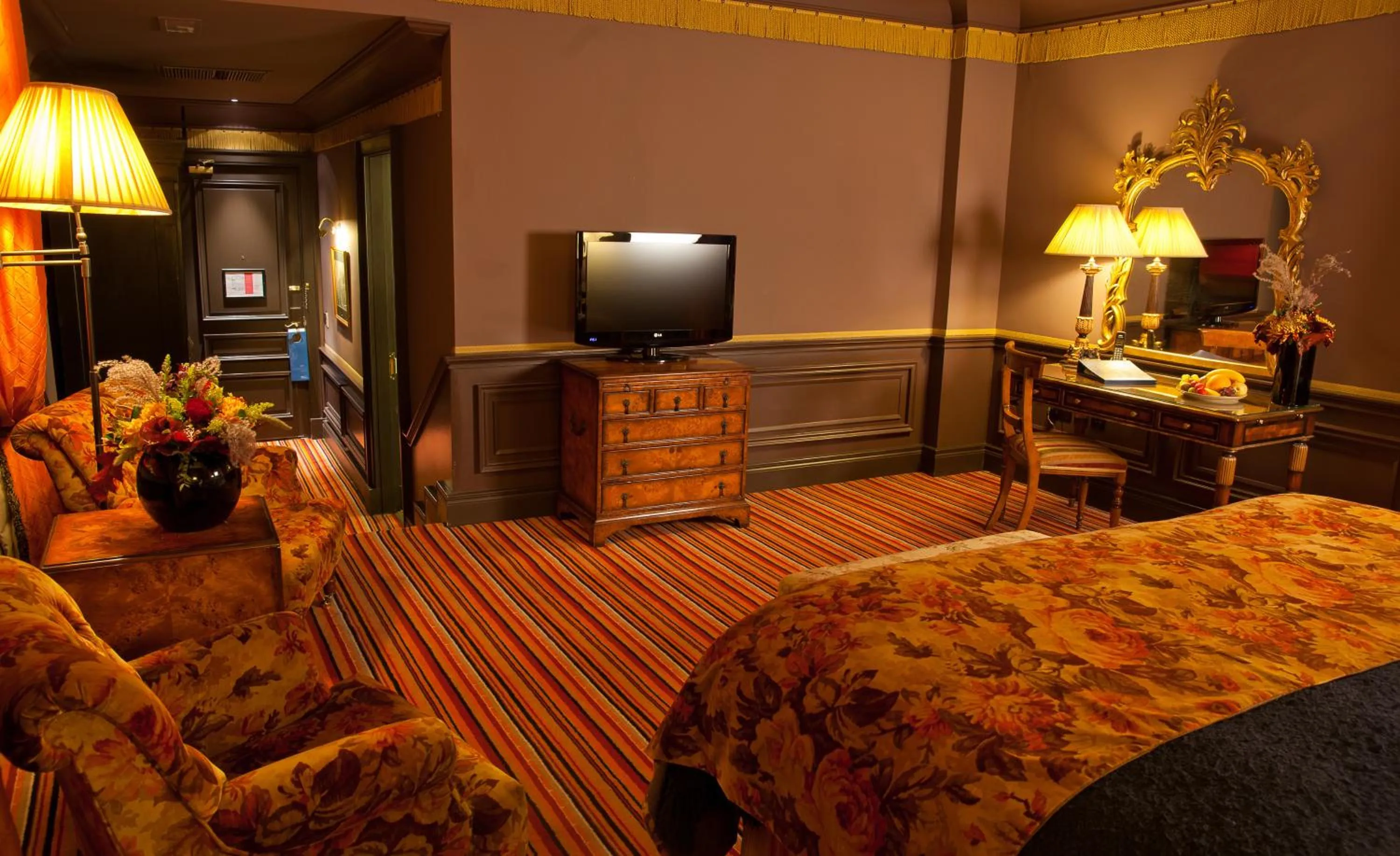 Bed in The Merchant Hotel