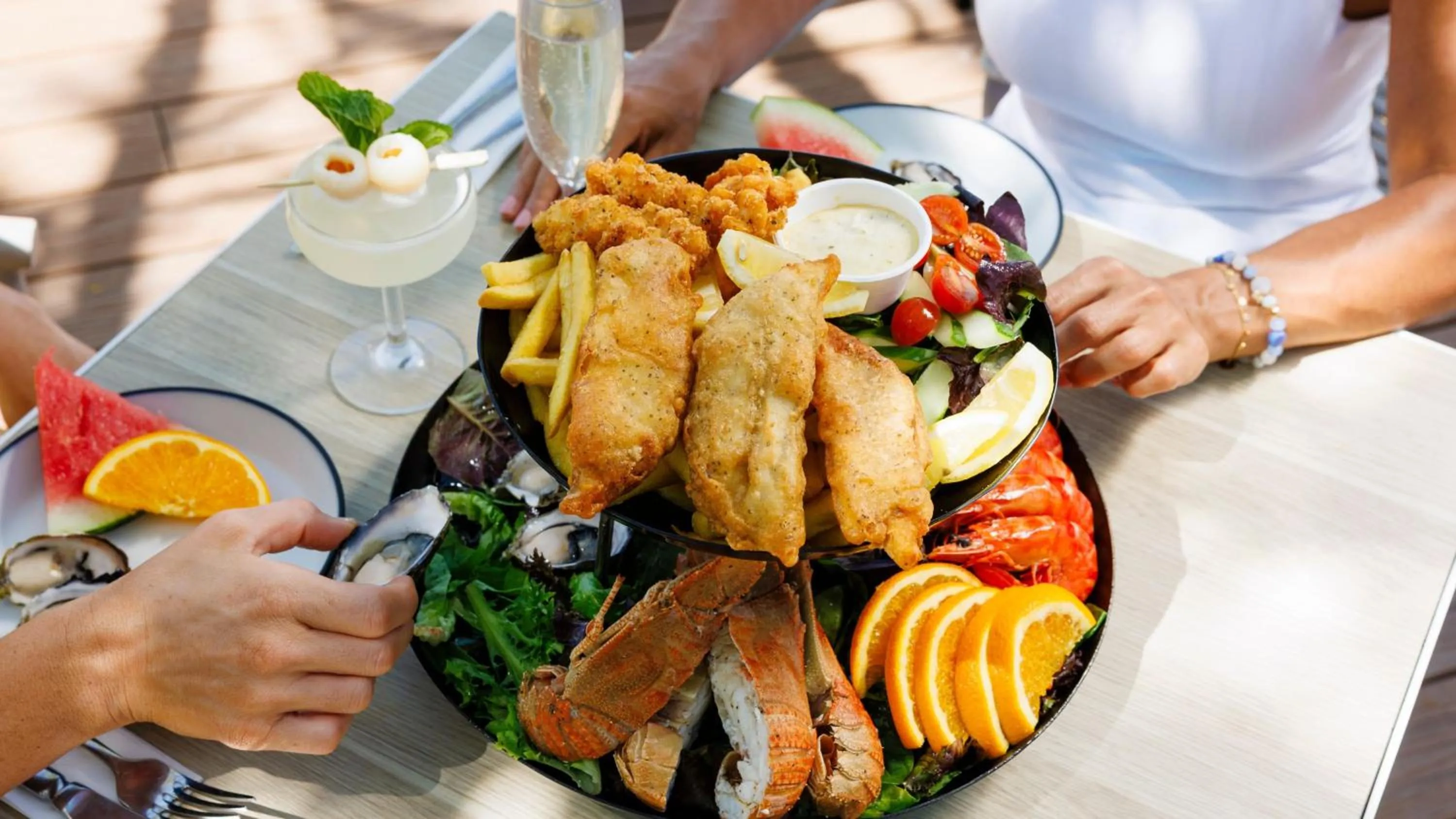 Restaurant/places to eat in InterContinental Sanctuary Cove Resort by IHG