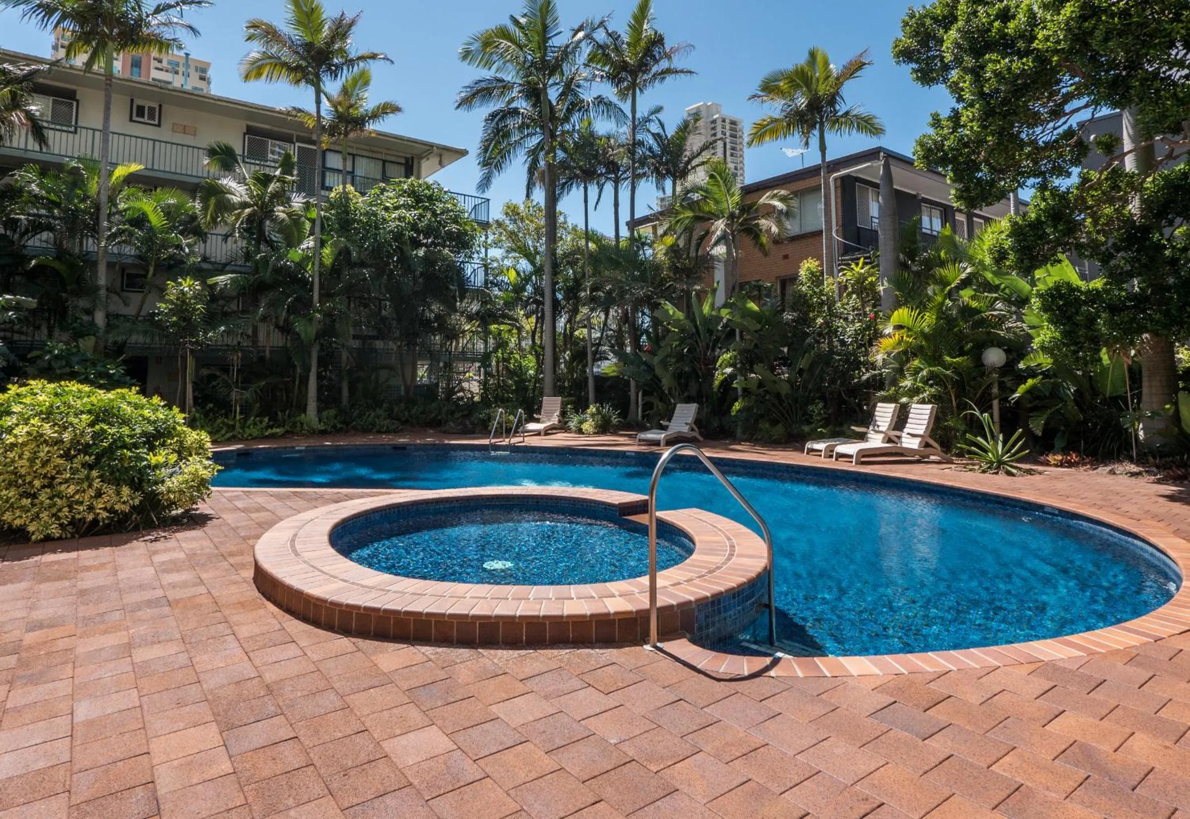 Swimming pool in Centrepoint Resort
