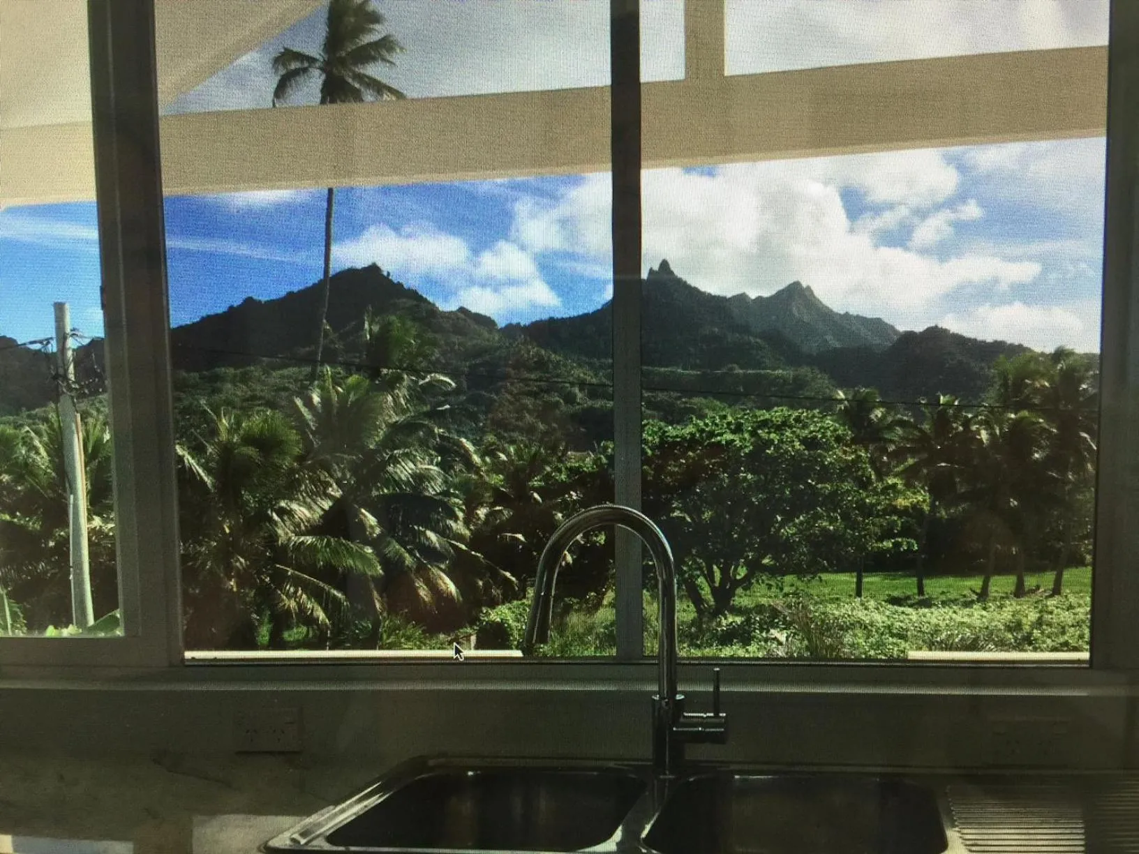 Mountain view in Seaside Beachfront Villas Rarotonga