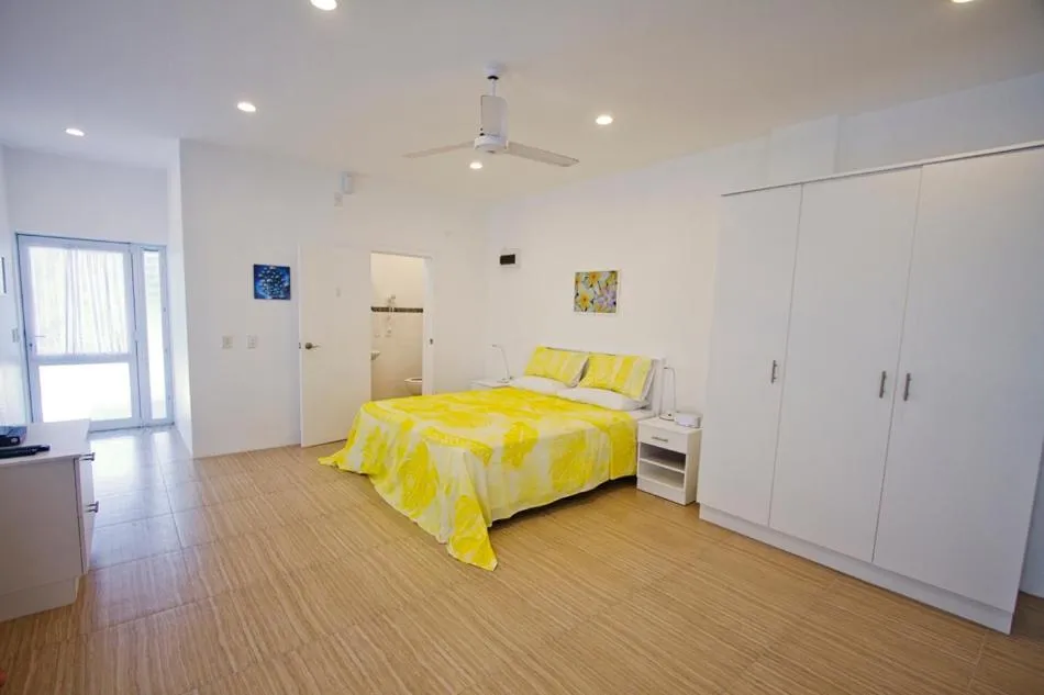 Day, Bed in Seaside Beachfront Villas Rarotonga