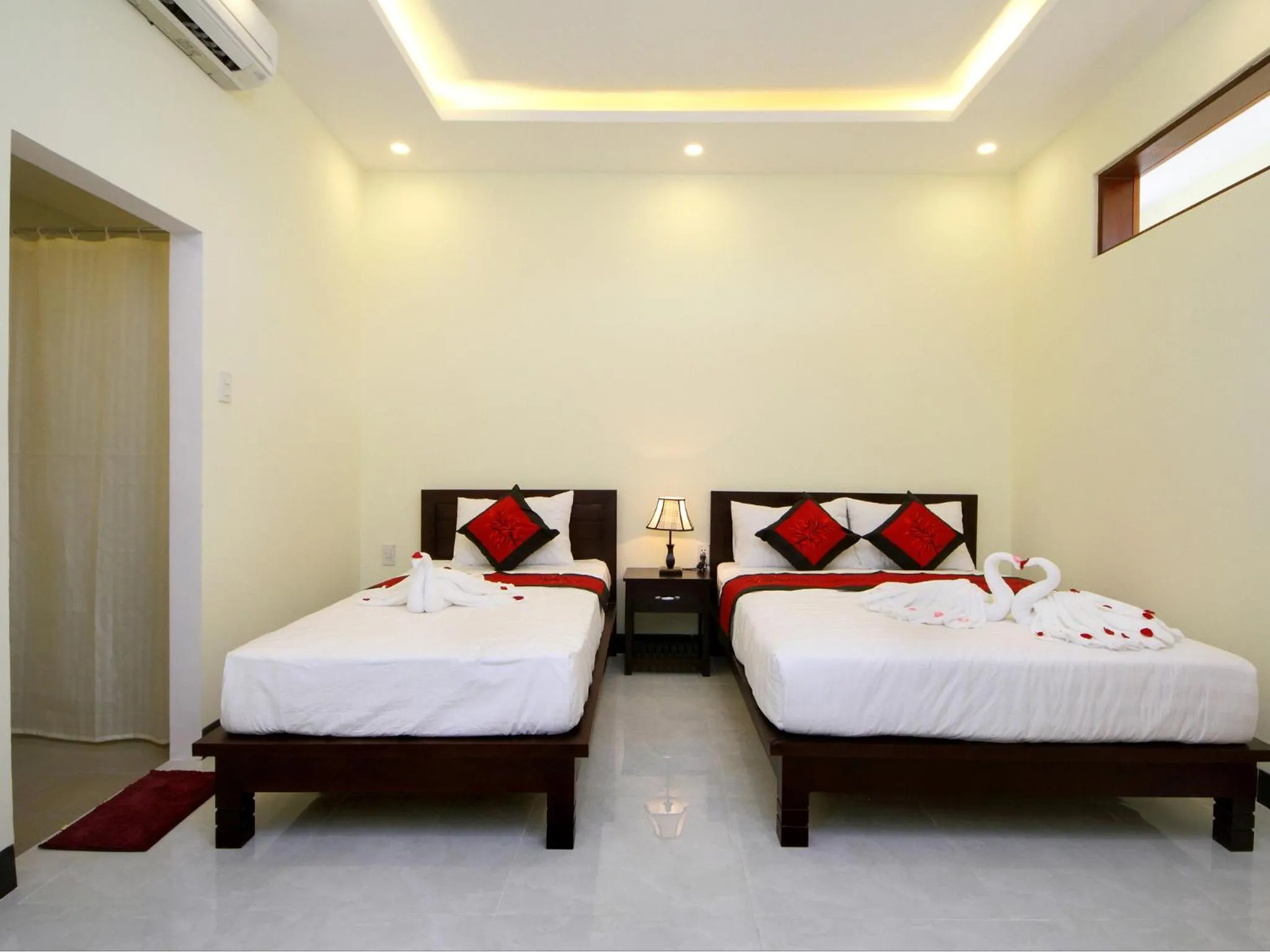 bunk bed, Bed in Fireworks Homestay