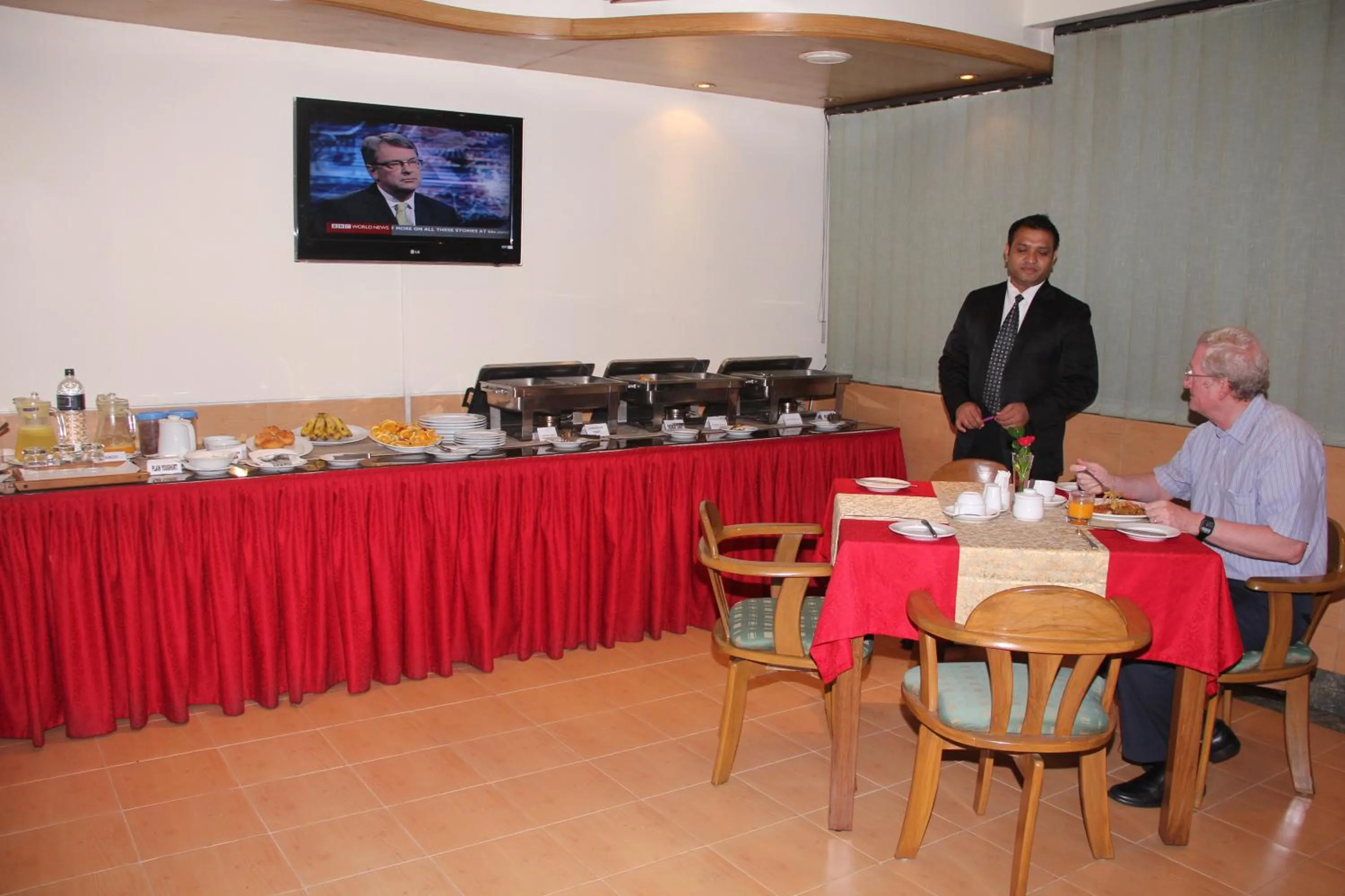 Restaurant/places to eat in Quality Inn Dhaka