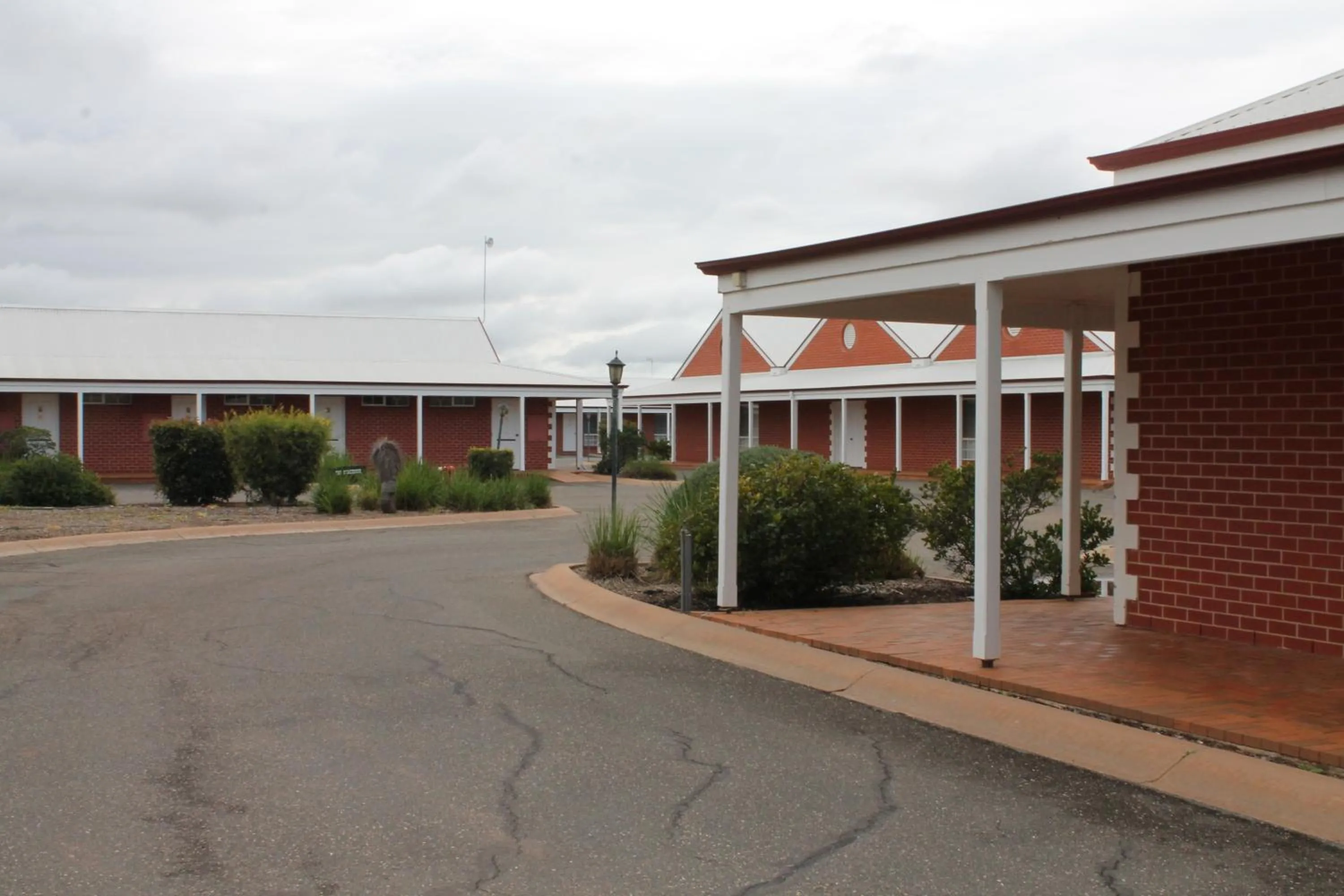 Property building in The Kidman Wayside Inn