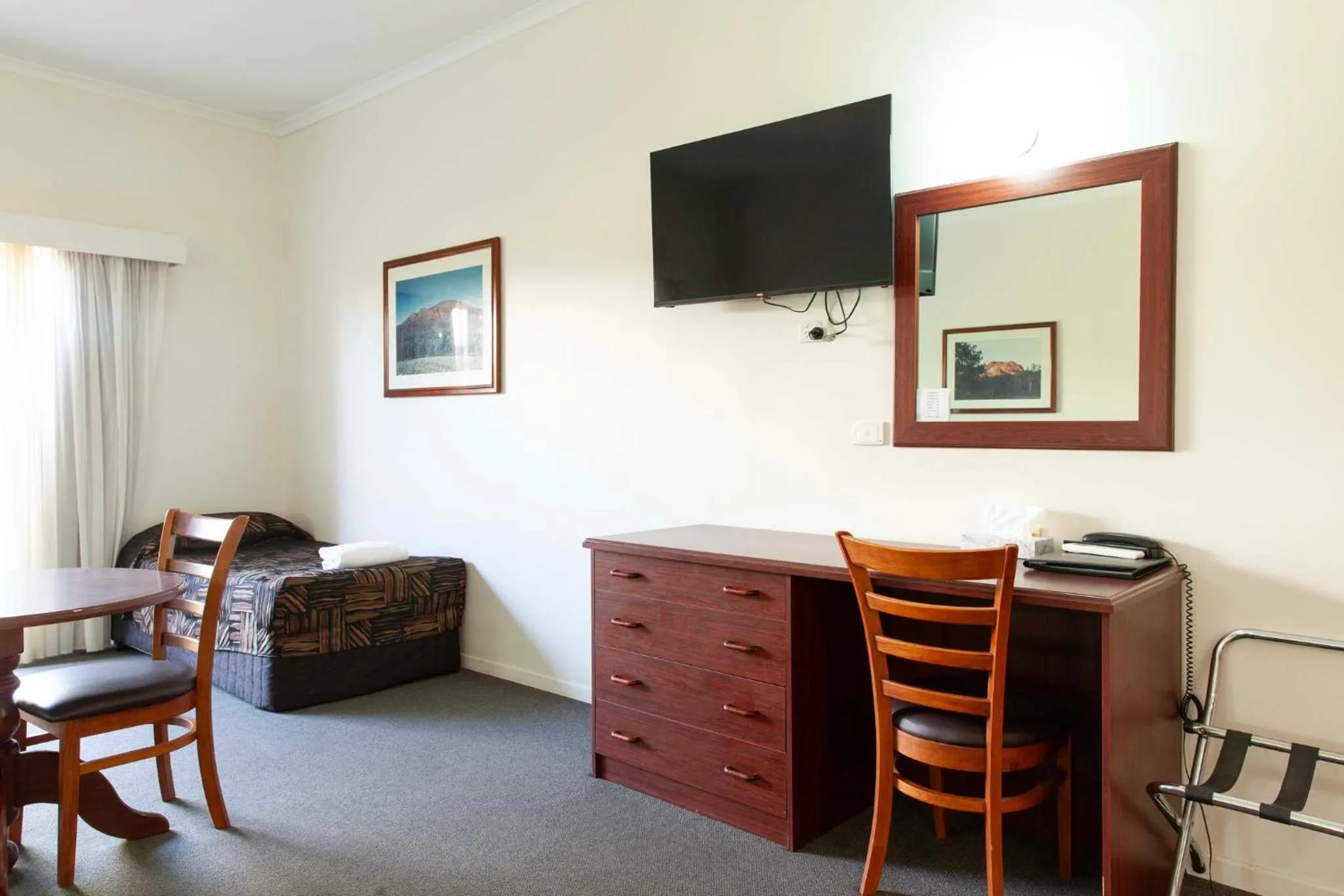 The Kidman Wayside Inn