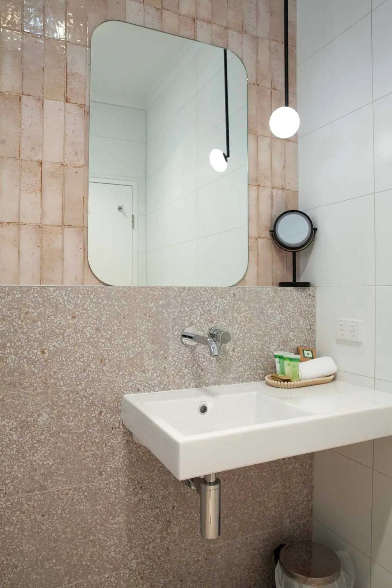 The Kidman Wayside Inn