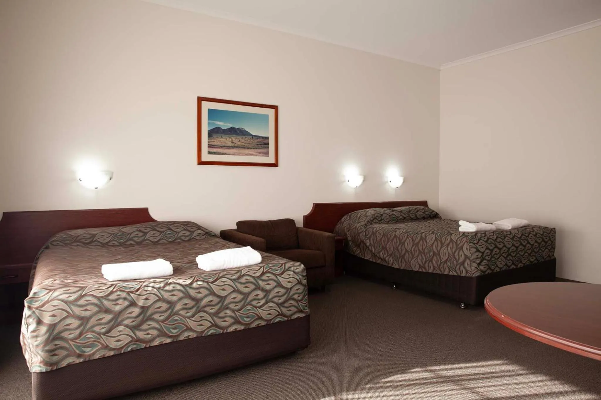 Bed in The Kidman Wayside Inn