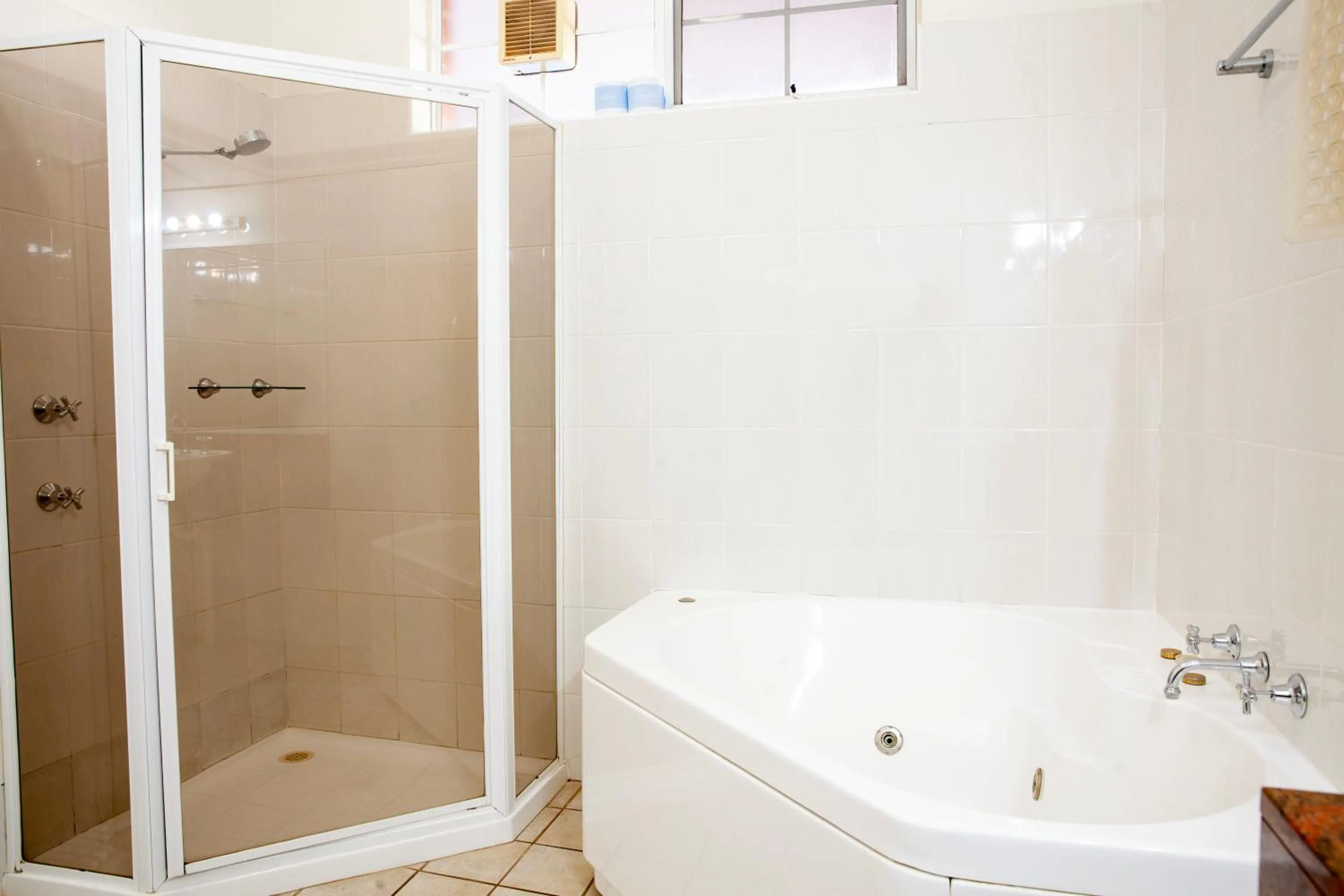 The Kidman Wayside Inn