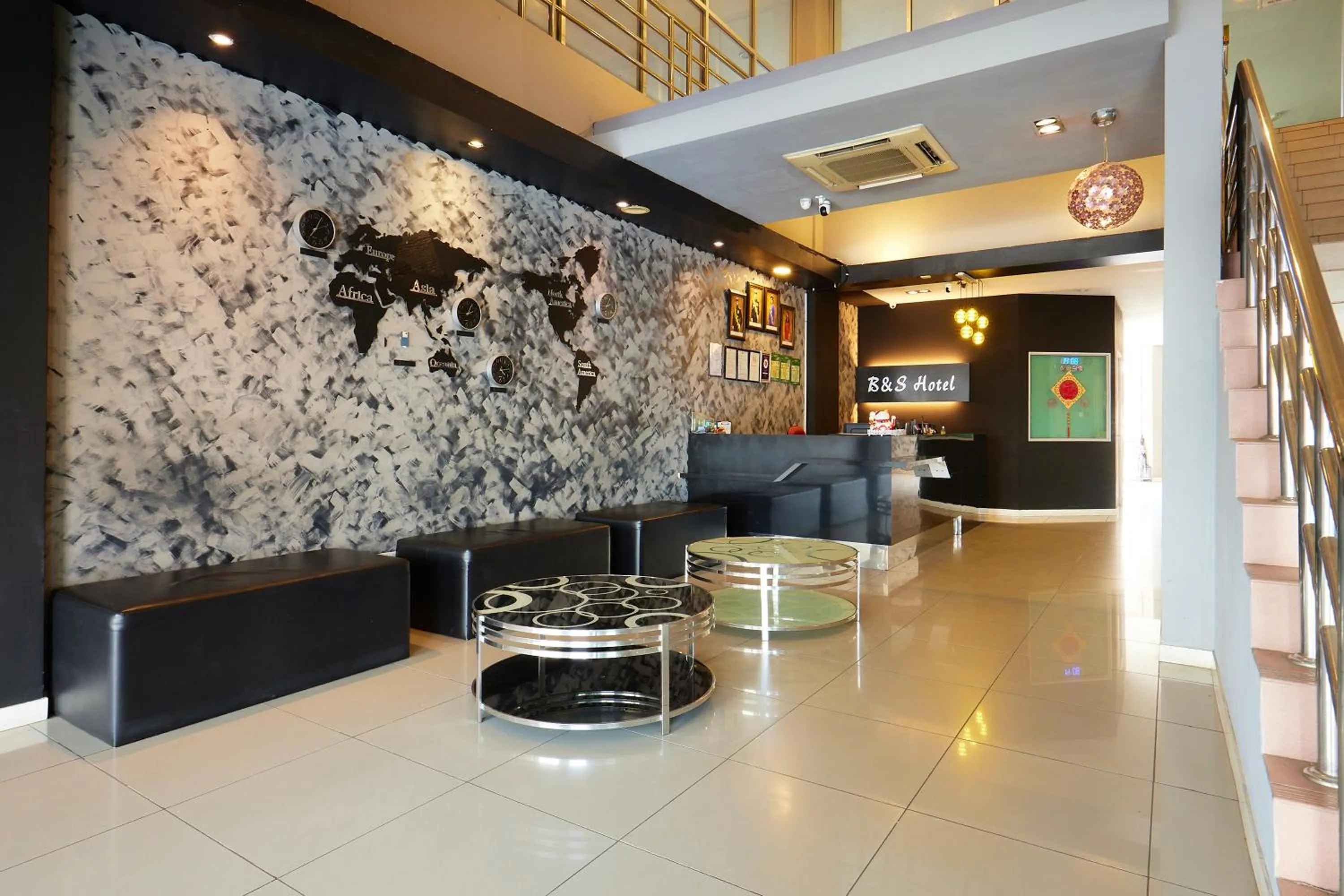 Lobby or reception in B&S Boutique Hotel