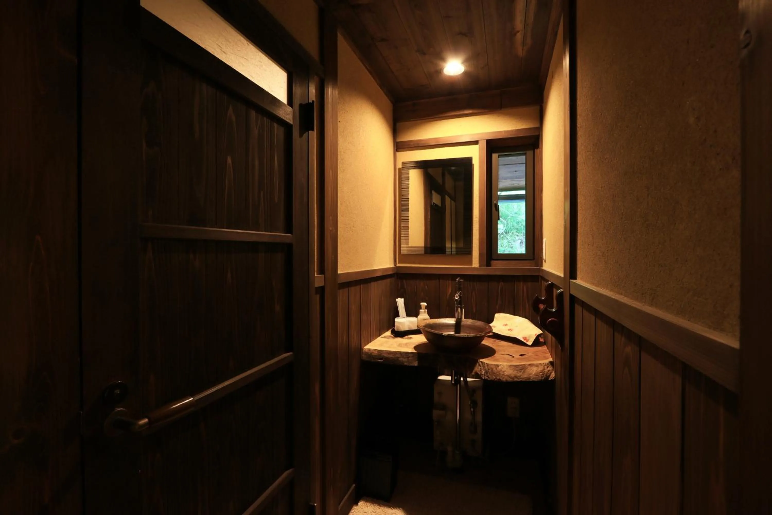 Photo of the whole room in Aunsanbo