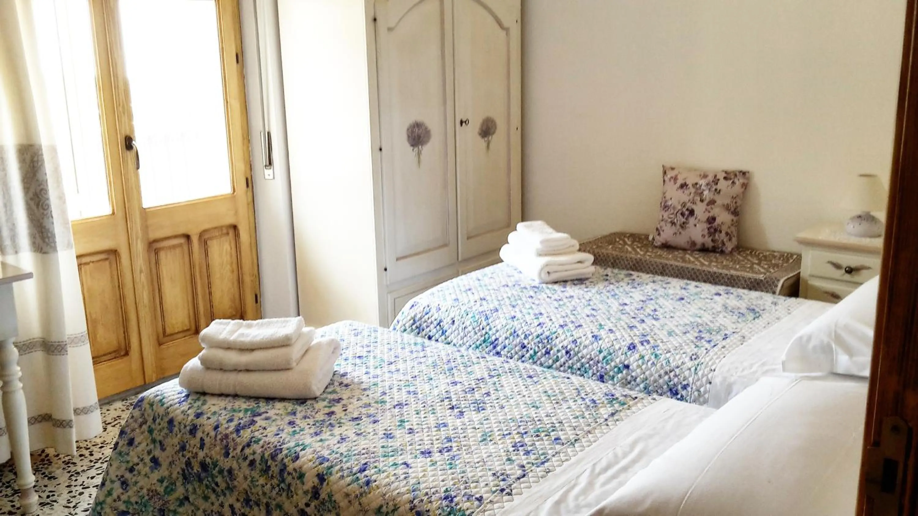 Bedroom, Bed in B&B Aria Ona