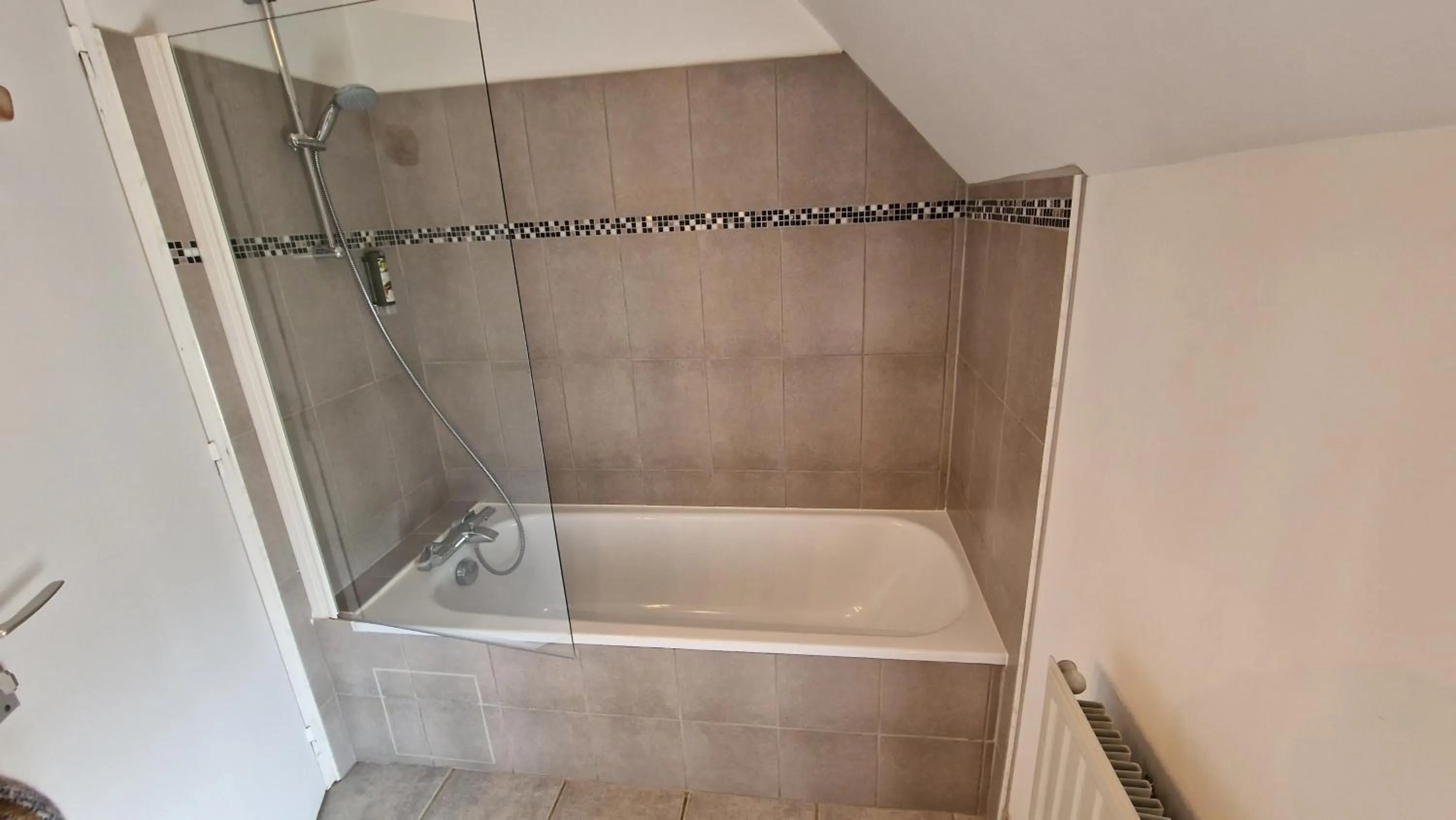 Bathroom in Hôtel Saint Jacques