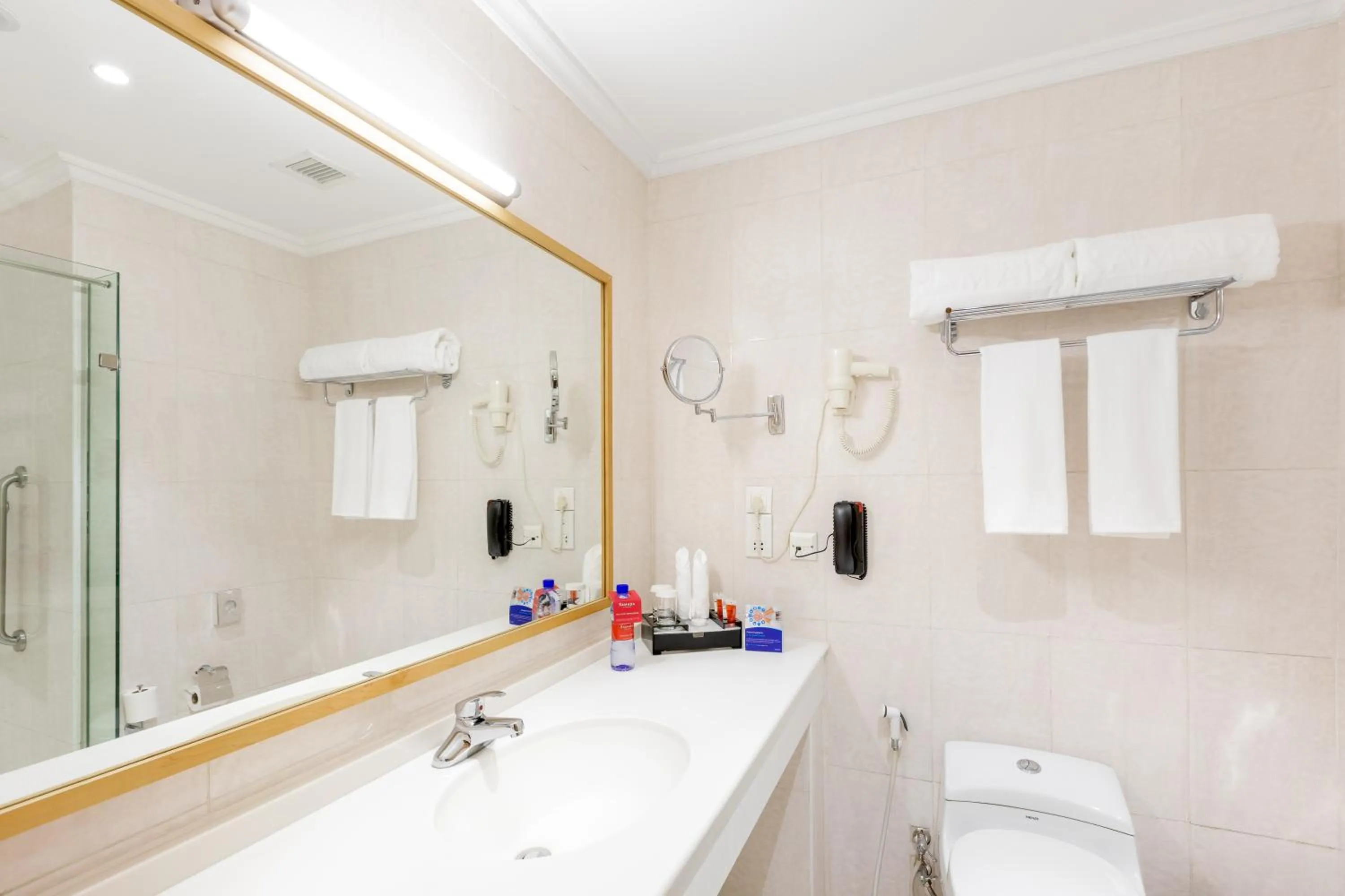 Bathroom in Ramada Addis, Addis Ababa