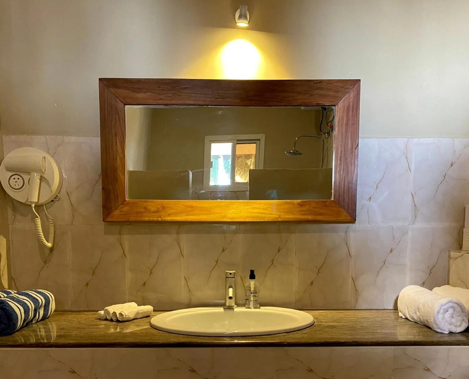 Bathroom in Paje Beach Apartments & Hotel