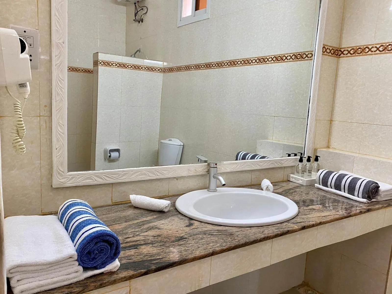 Bathroom in Paje Beach Apartments & Hotel