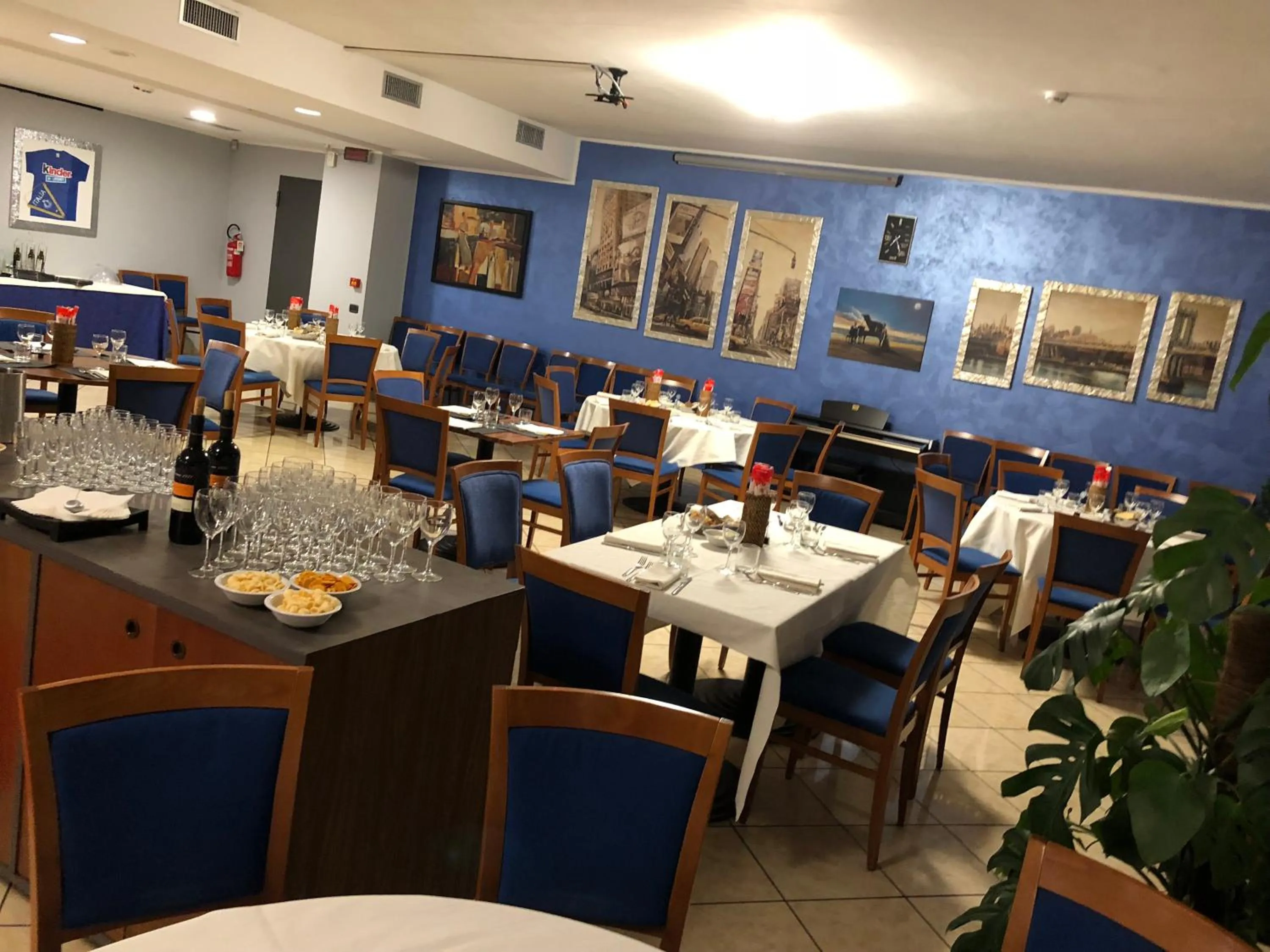 Restaurant/places to eat in Blu Hotel - Sure Hotel Collection by Best Western