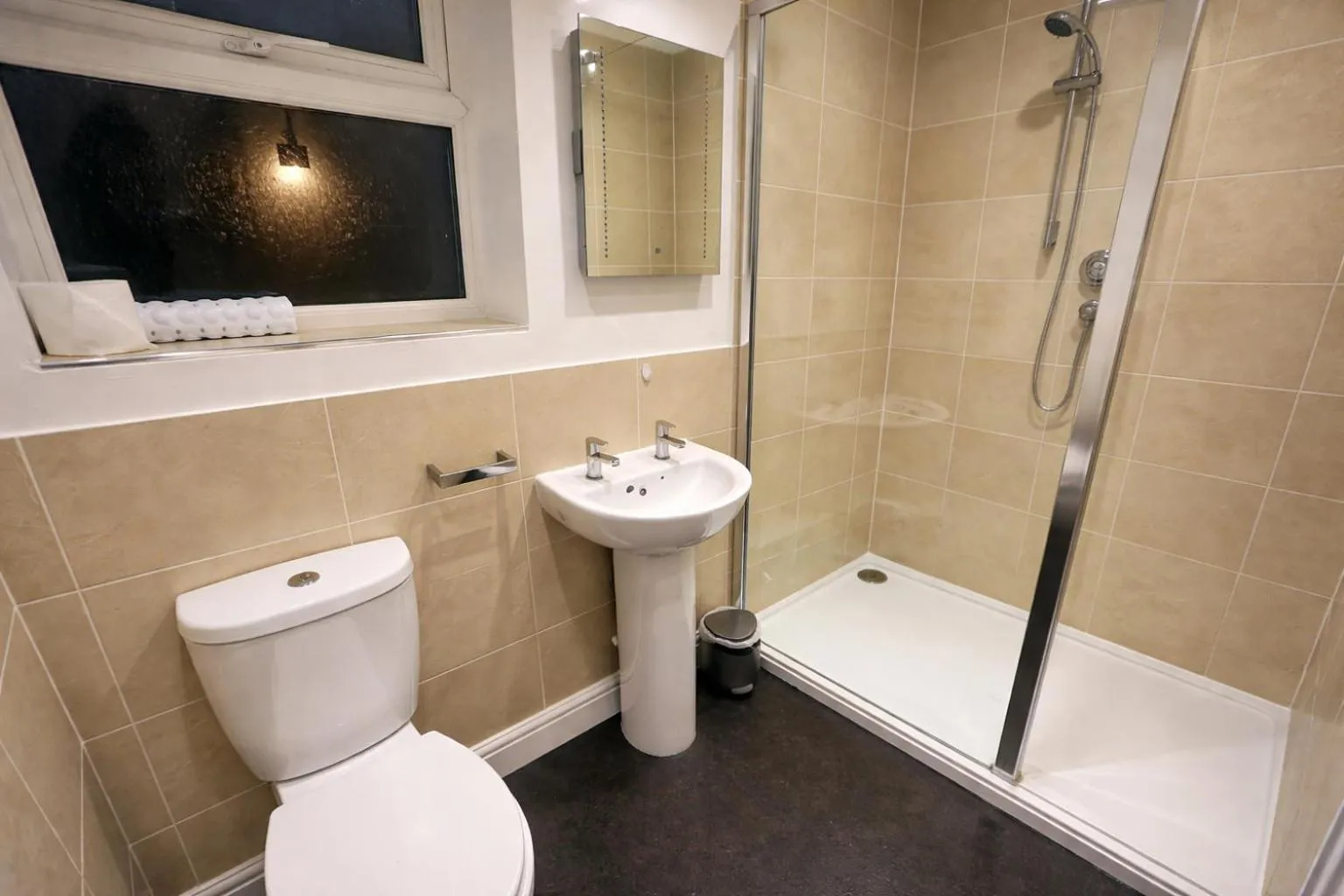 Shower in The Park Hotel - Sure Hotel Collection by Best Western