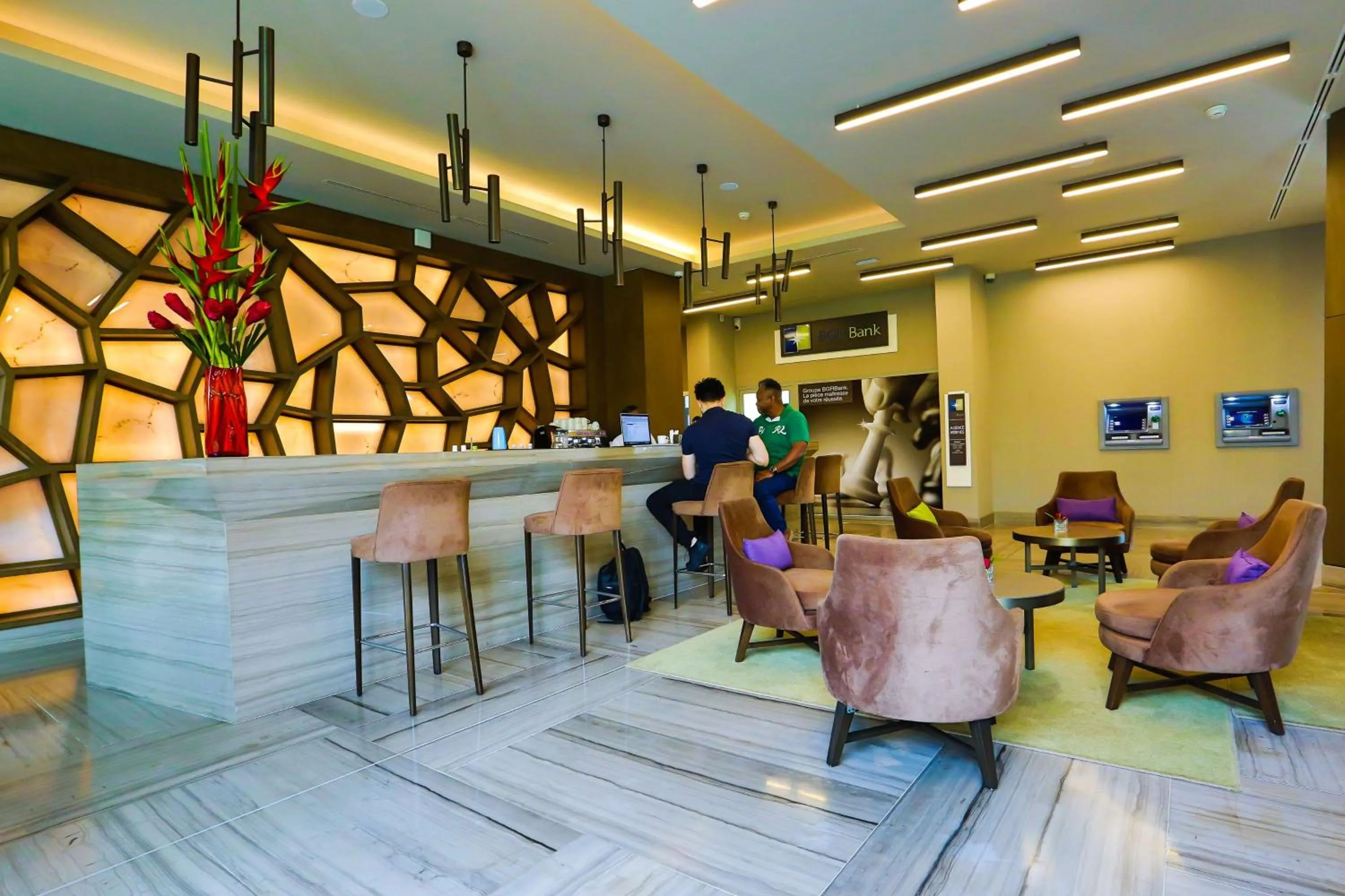 Lounge or bar in Radisson Blu Hotel, Abidjan Airport