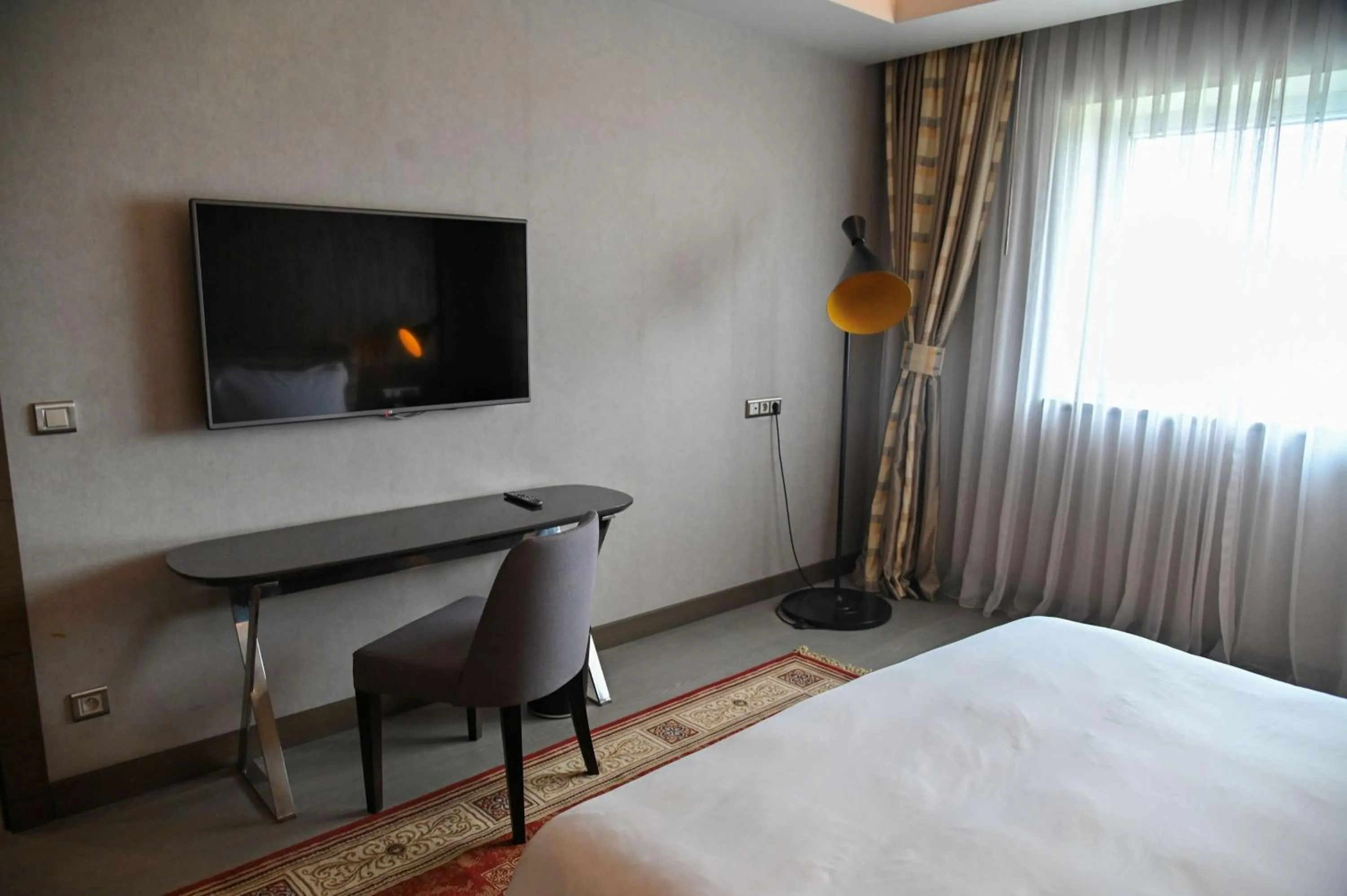 Bed in Radisson Blu Hotel, Abidjan Airport