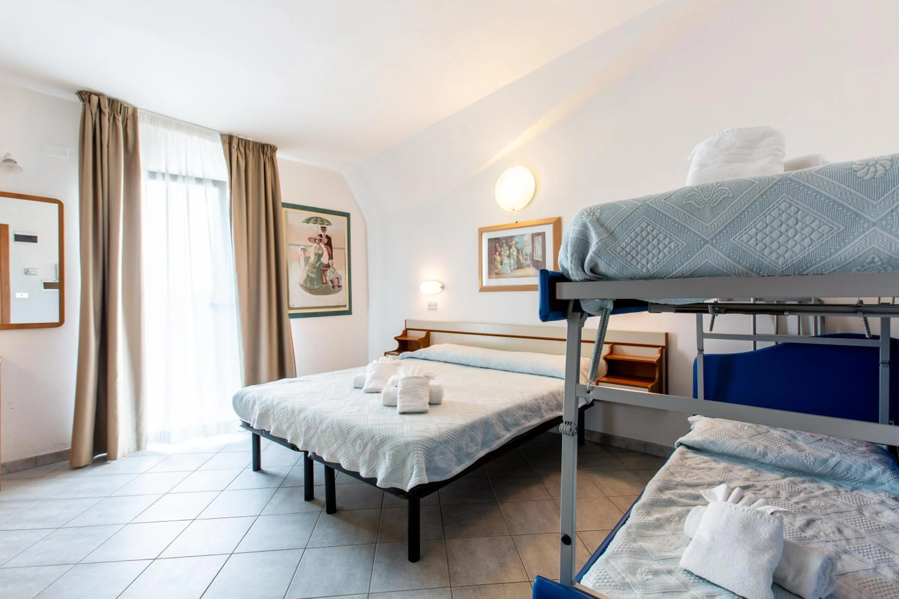 Photo of the whole room, Bed in Hotel Jole