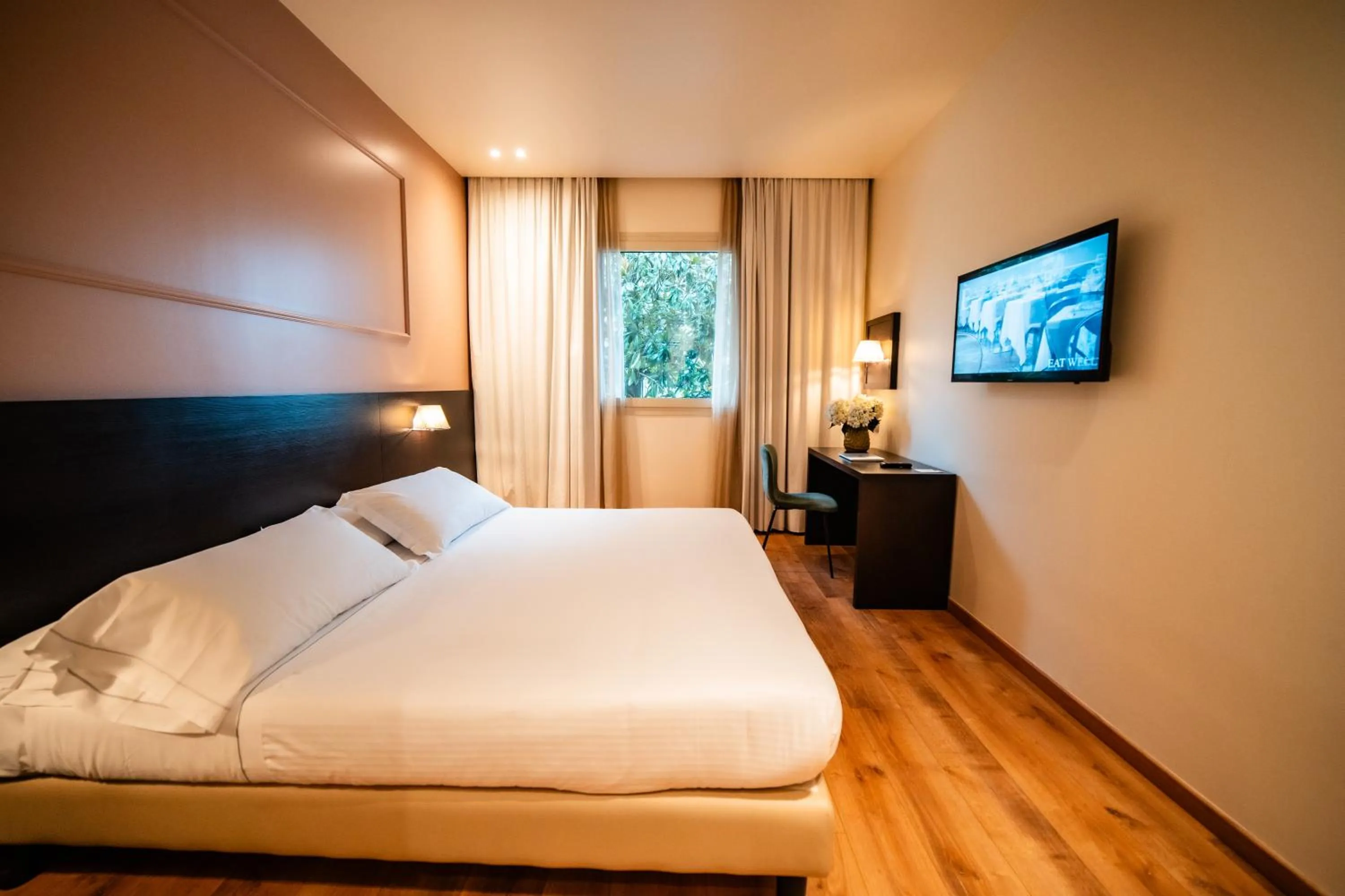 Bed in Hotel Capolago