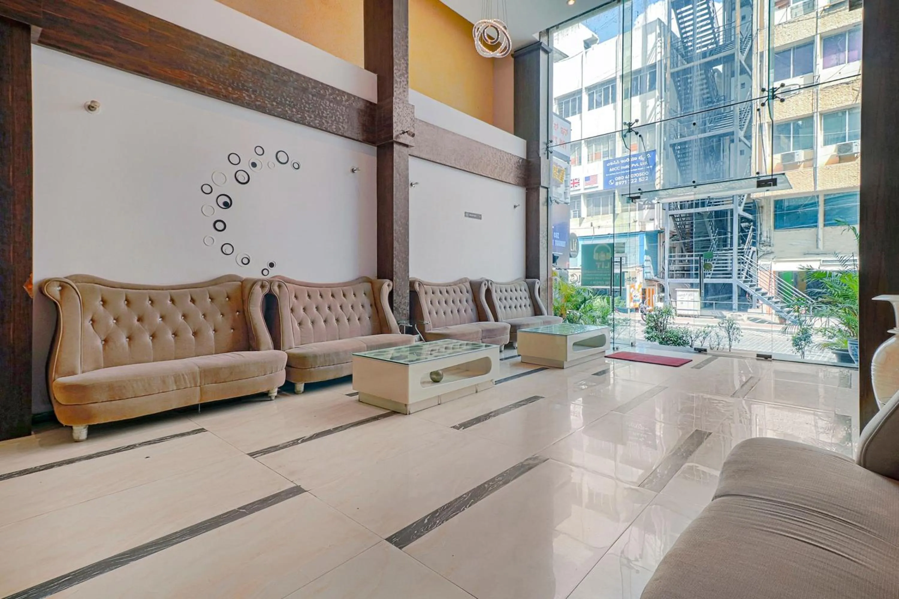 Lobby or reception in Collection O 29 Church's Inn Near Cubbon Park