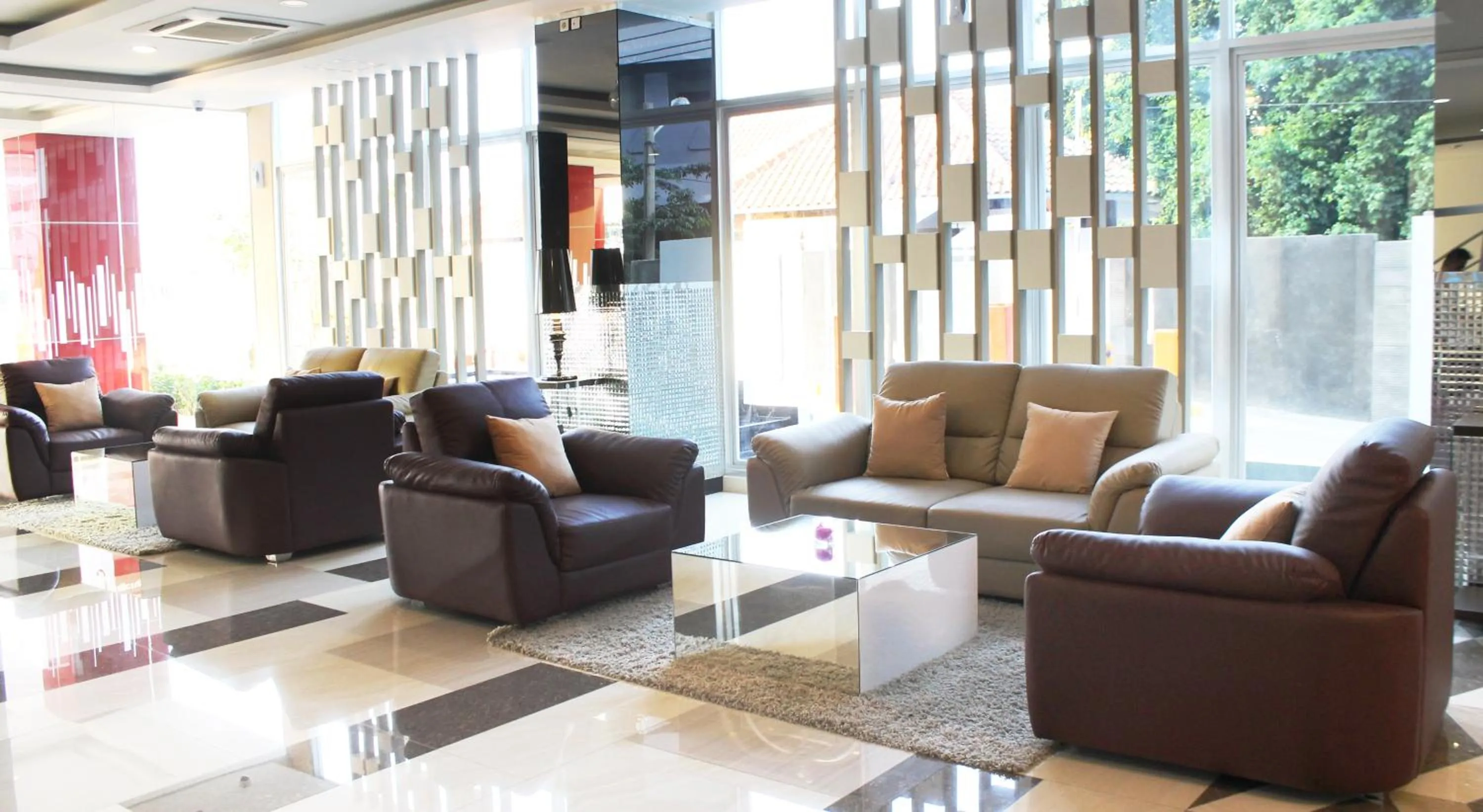 Property building in Hotel Gunawangsa MERR
