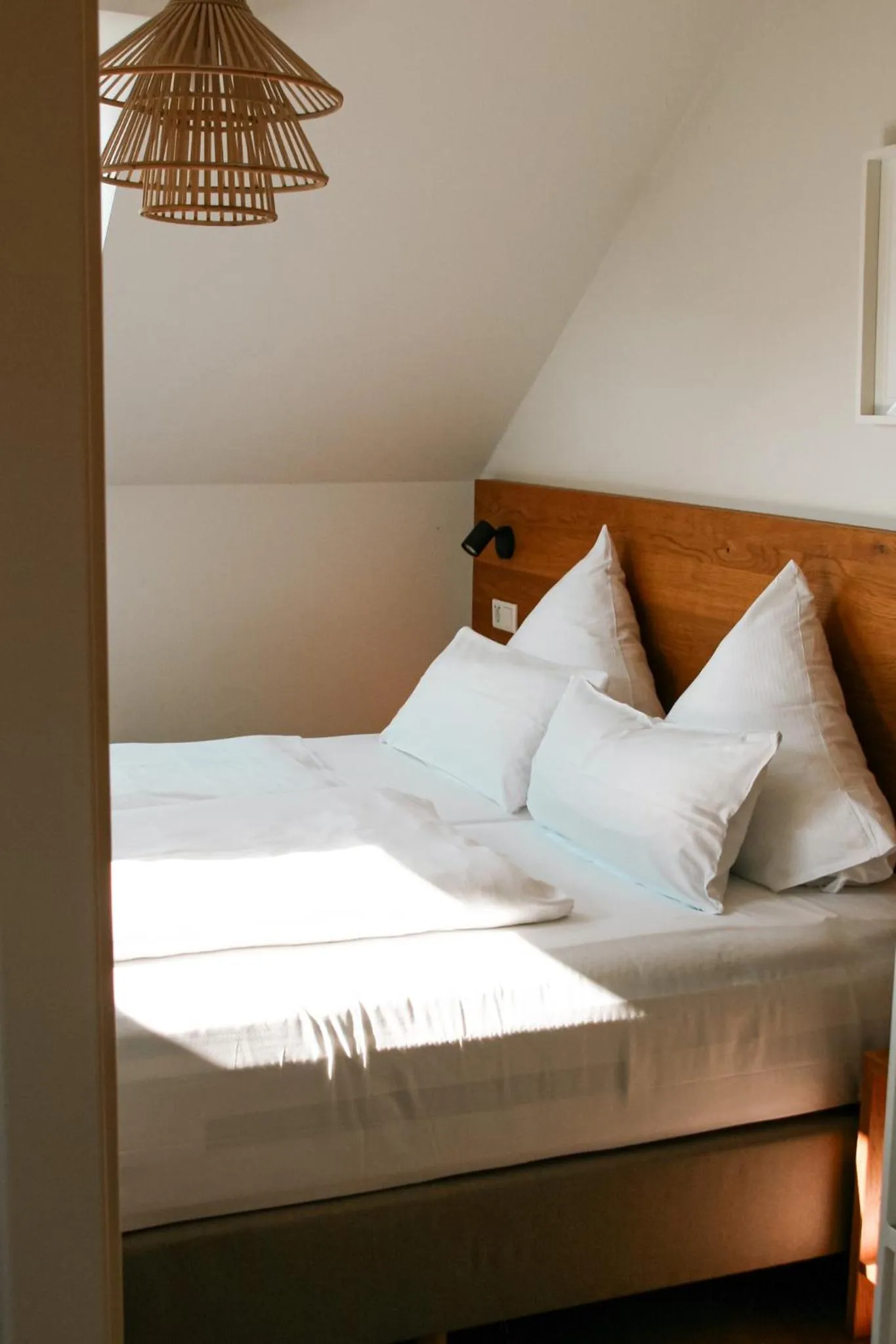 Bedroom, Bed in Ostsee-Strandhaus-Holnis