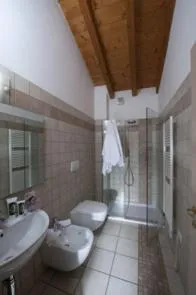 Bathroom in Resort La Mola