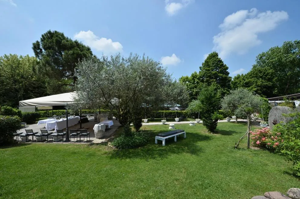 Garden in Resort La Mola