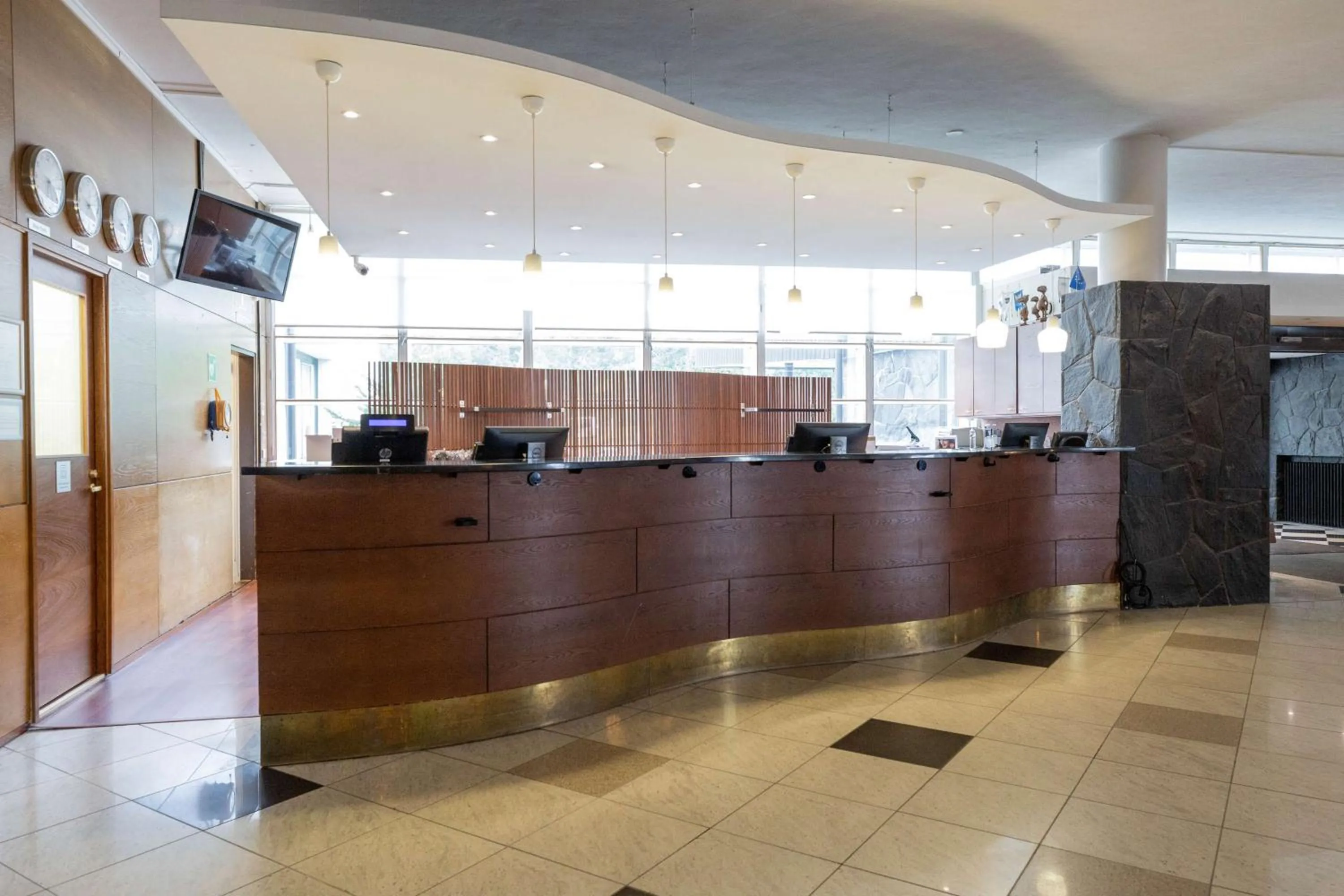 Lobby or reception in Scandic Aulanko