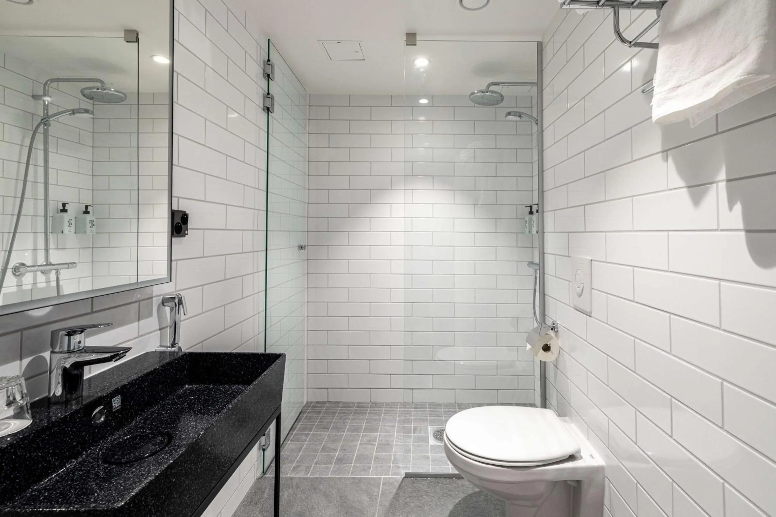 Bathroom in Scandic Waskia