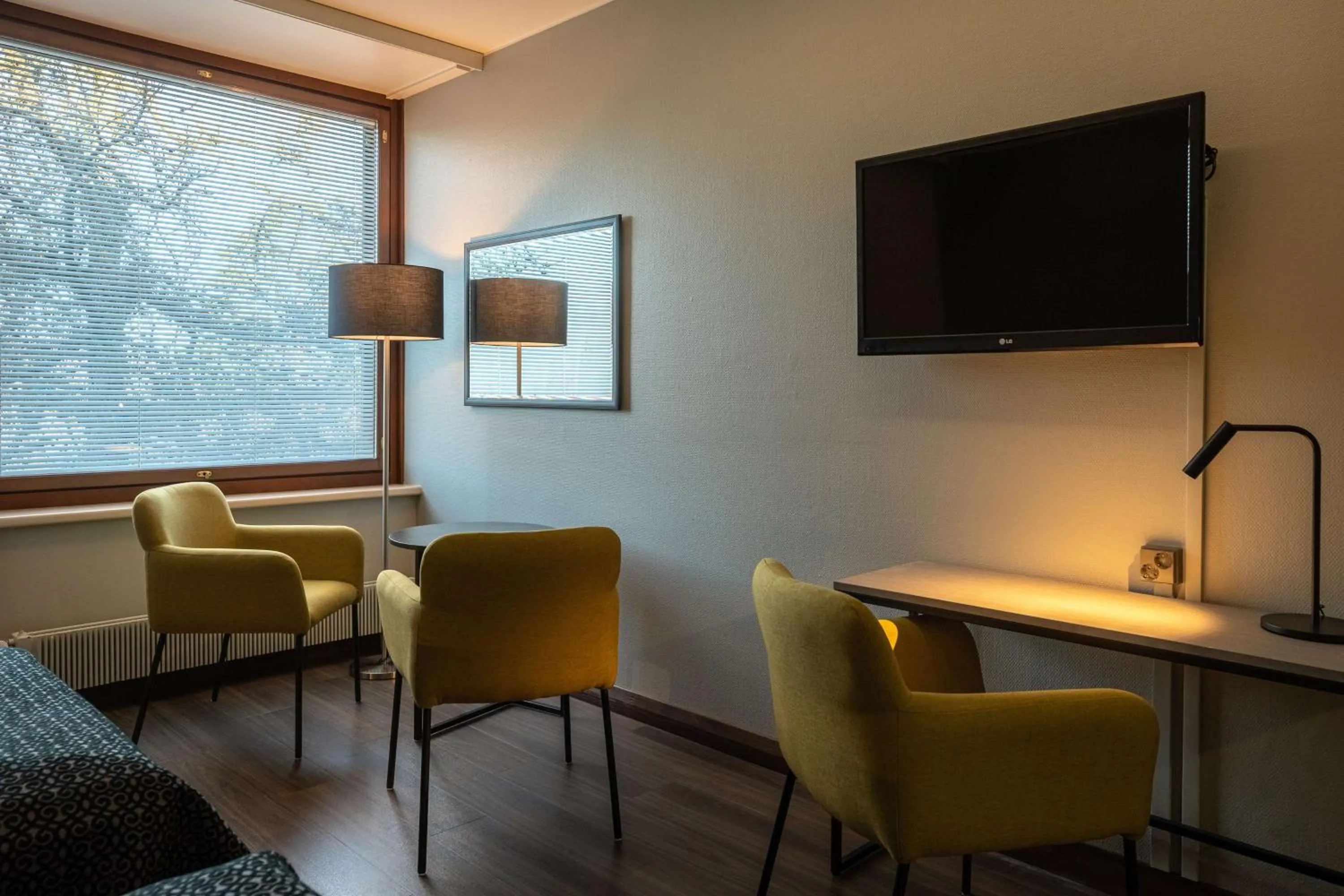 Bedroom in Scandic Waskia