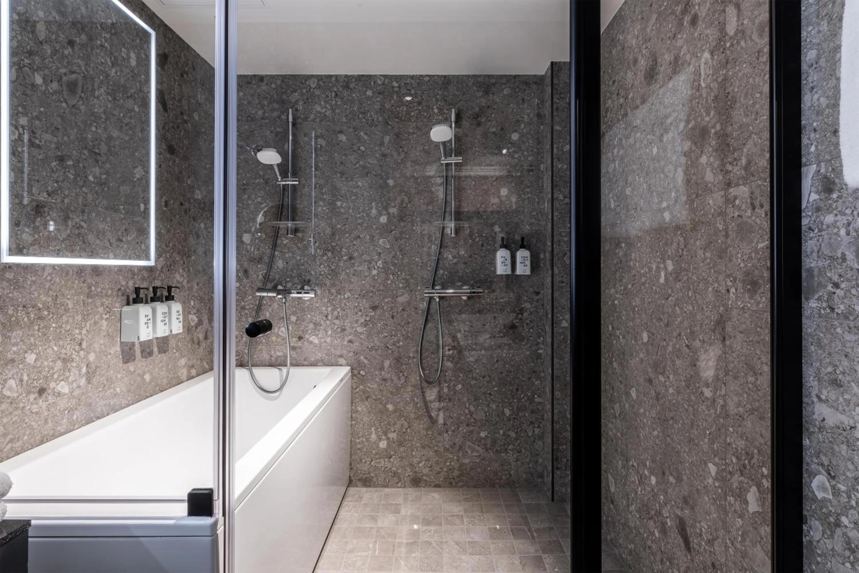 Bathroom in Scandic Pohjanhovi