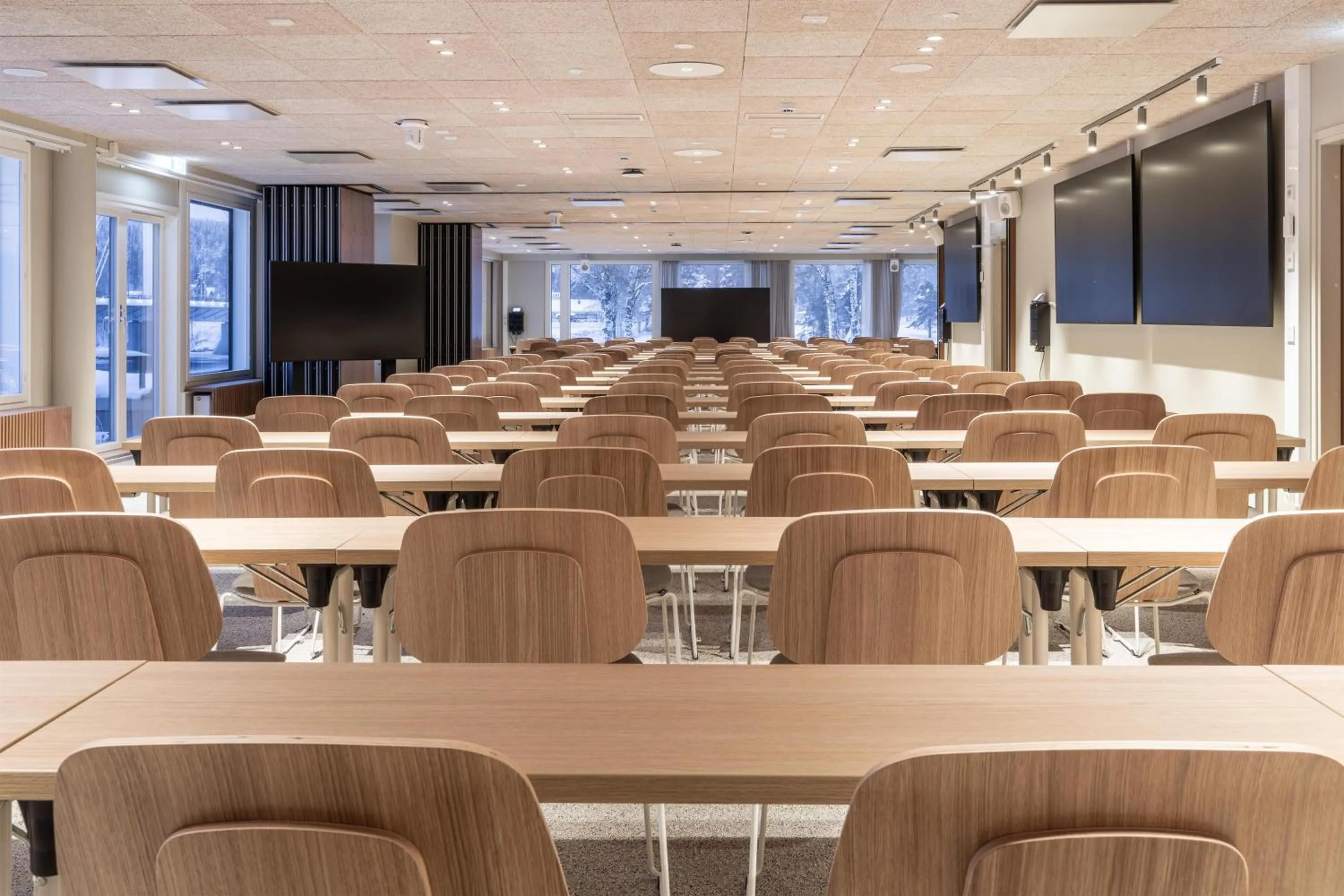 Meeting/conference room in Scandic Pohjanhovi