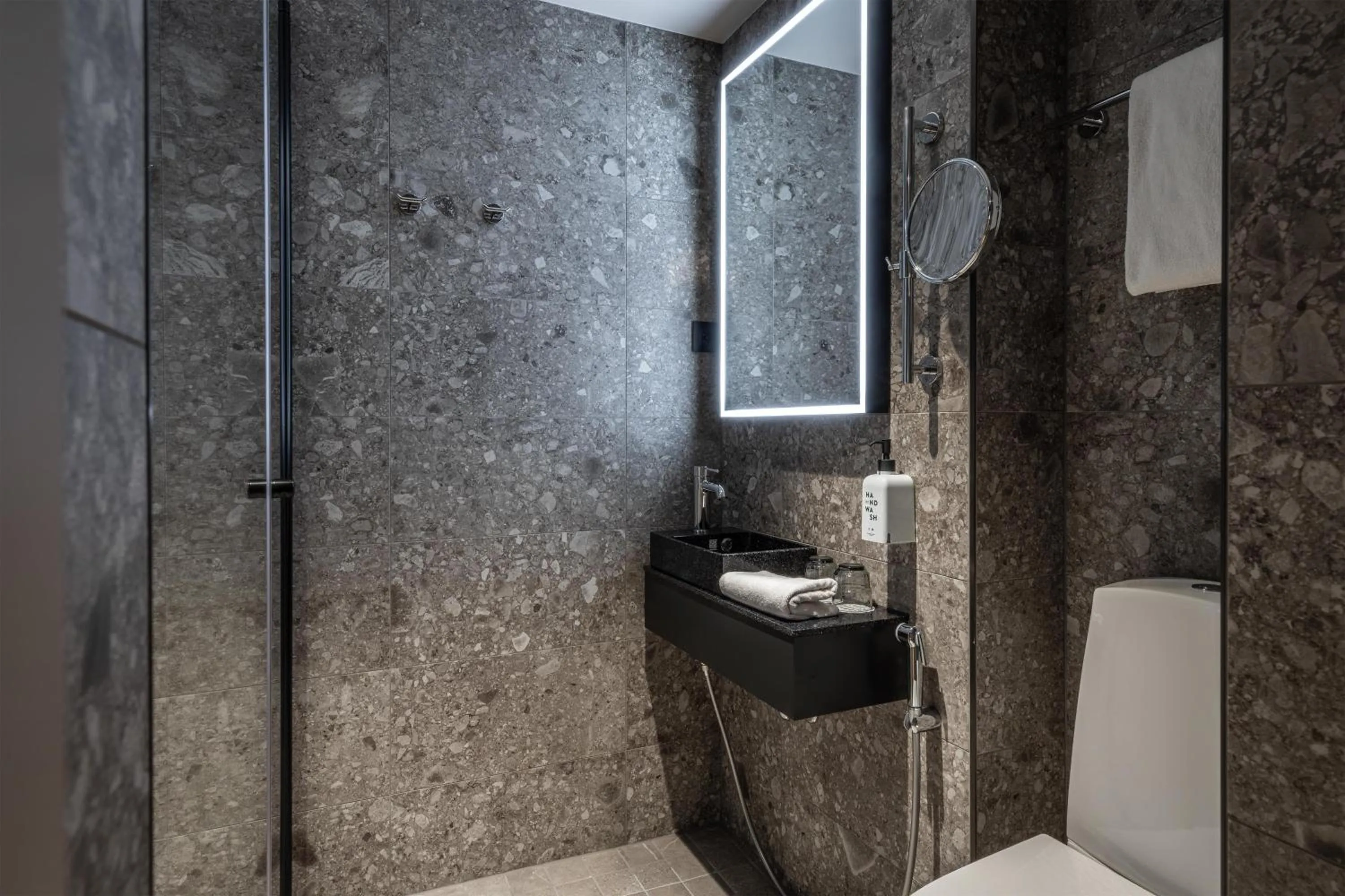 Bathroom in Scandic Pohjanhovi