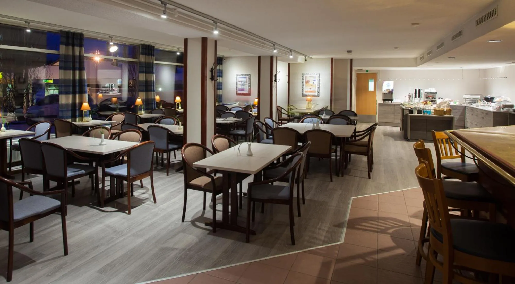 Restaurant/places to eat in Hotel Kauppi