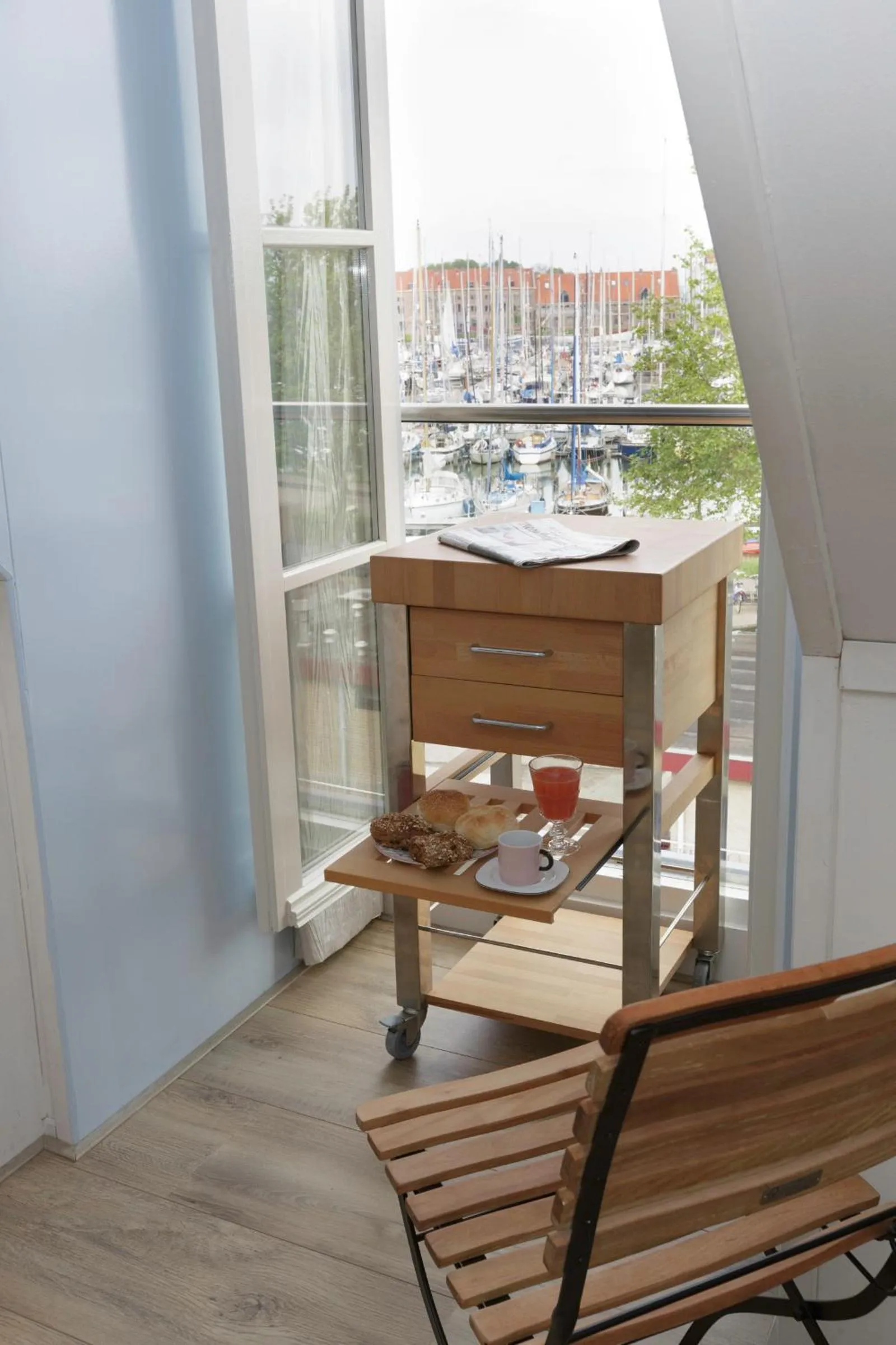 Property building in El Puerto Bed and Breakfast